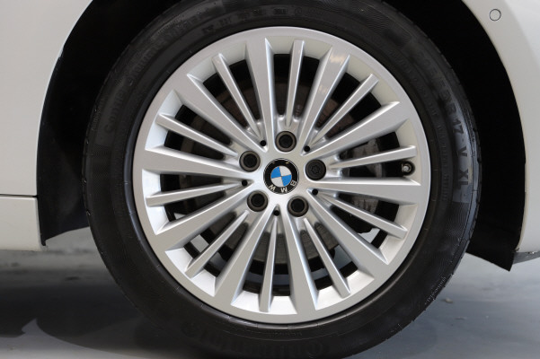 Image BMW 220-ACTIVE-TOURER 220d xDrive ActiveTLuxury