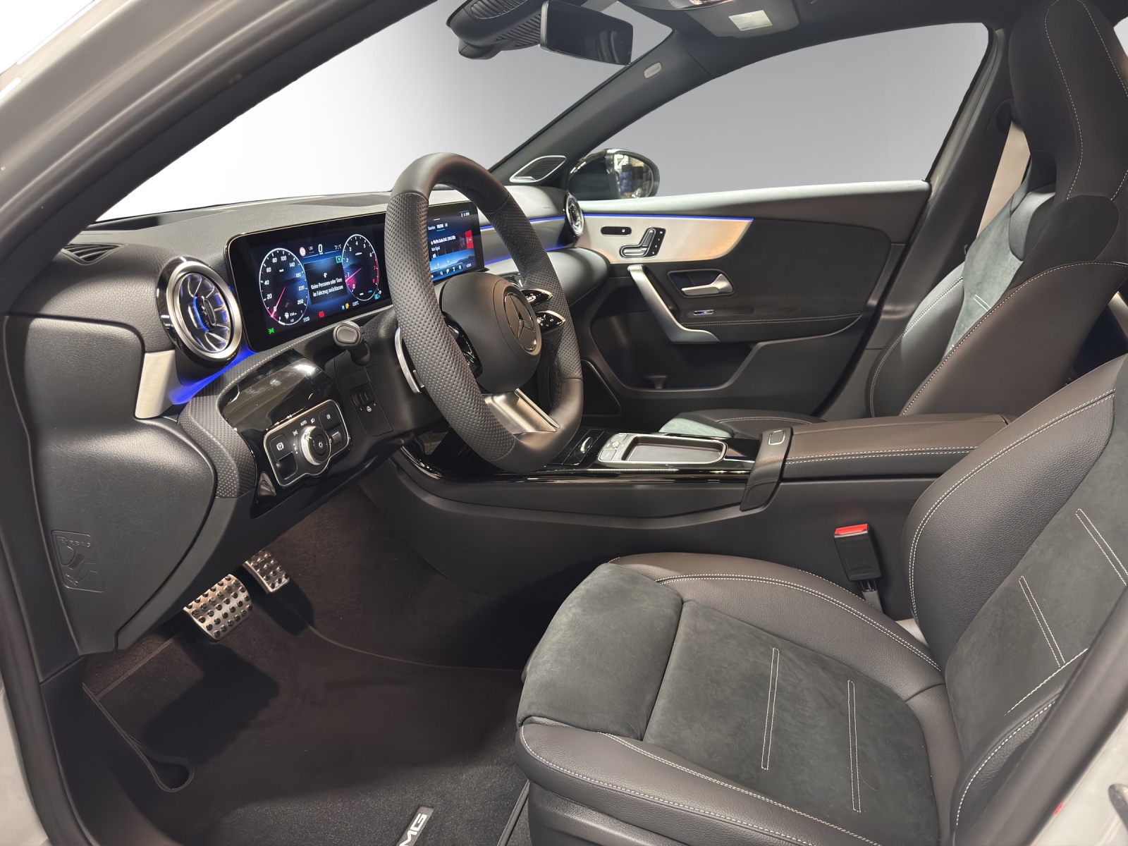 Image MERCEDES-BENZ A-200 A 200 7G-DCT