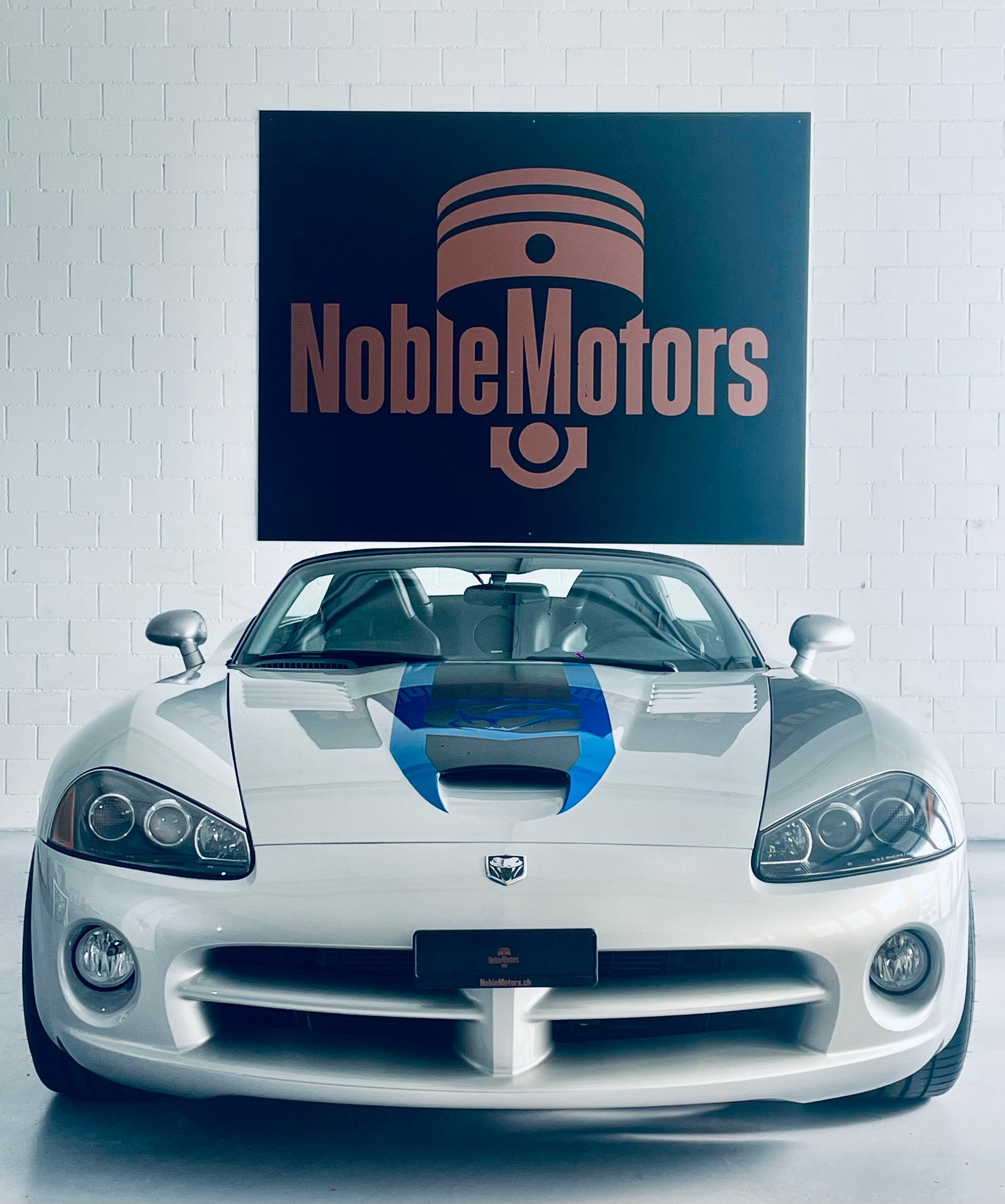DODGE Viper SRT 10 - 505 - Roadster / Cabrio