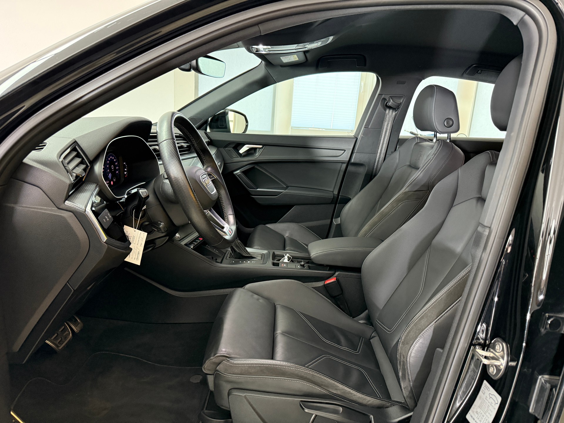 AUDI Q3 Sportback 40 TDI S line Attraction quattro S-tronic-showroom-element-3