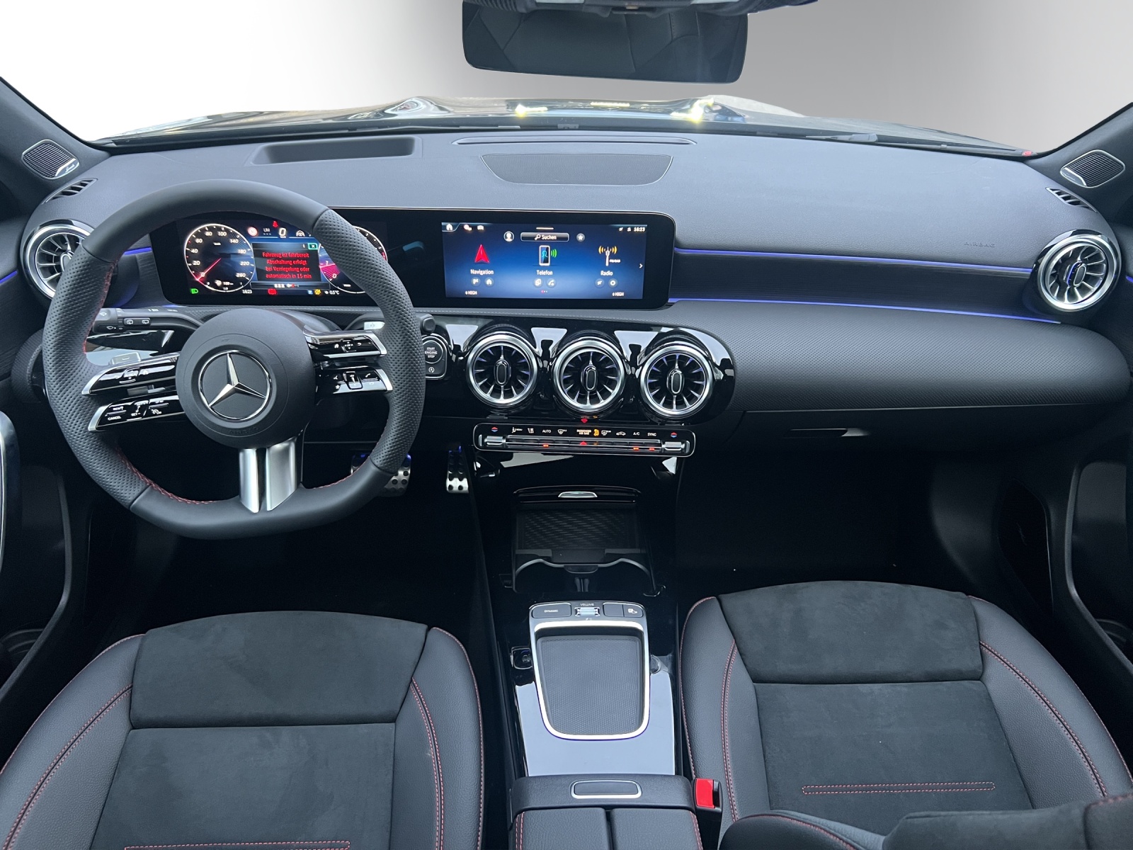 Image MERCEDES-BENZ A-220 A 220 4Matic 8G-DCT