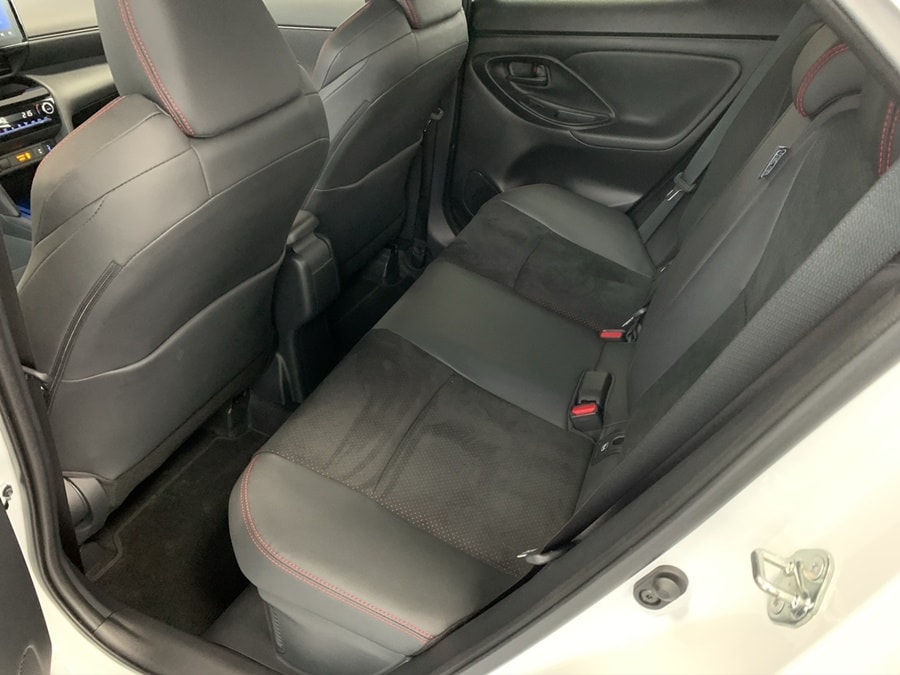 TOYOTA Yaris Cross 1.5 GR Sport e-CVT-image-7