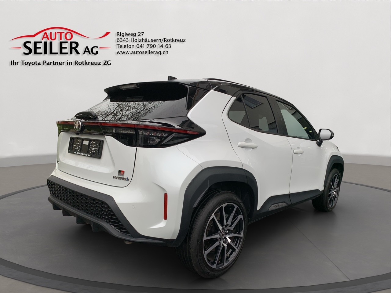 TOYOTA Yaris Cross 1.5 GR Sport e-CVT-showroom-element-3