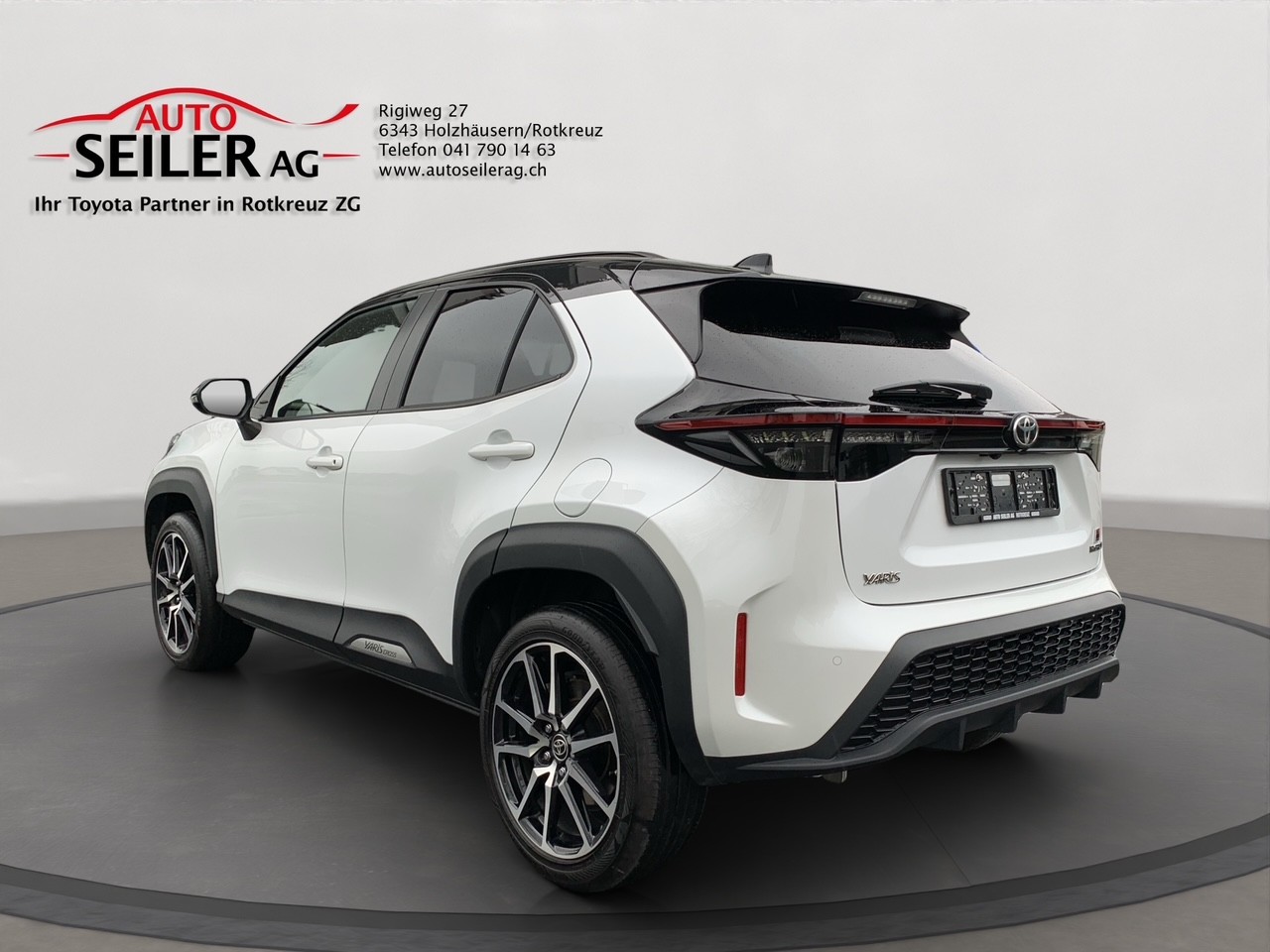 TOYOTA Yaris Cross 1.5 GR Sport e-CVT-showroom-element-2