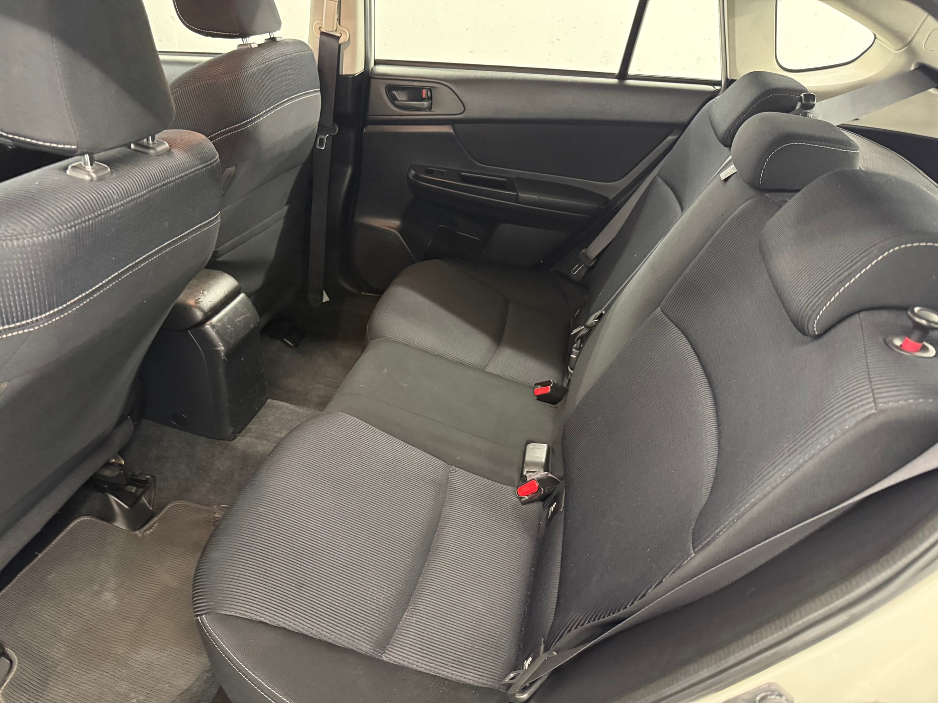 SUBARU XV 2.0D Swiss Three AWD-image-6