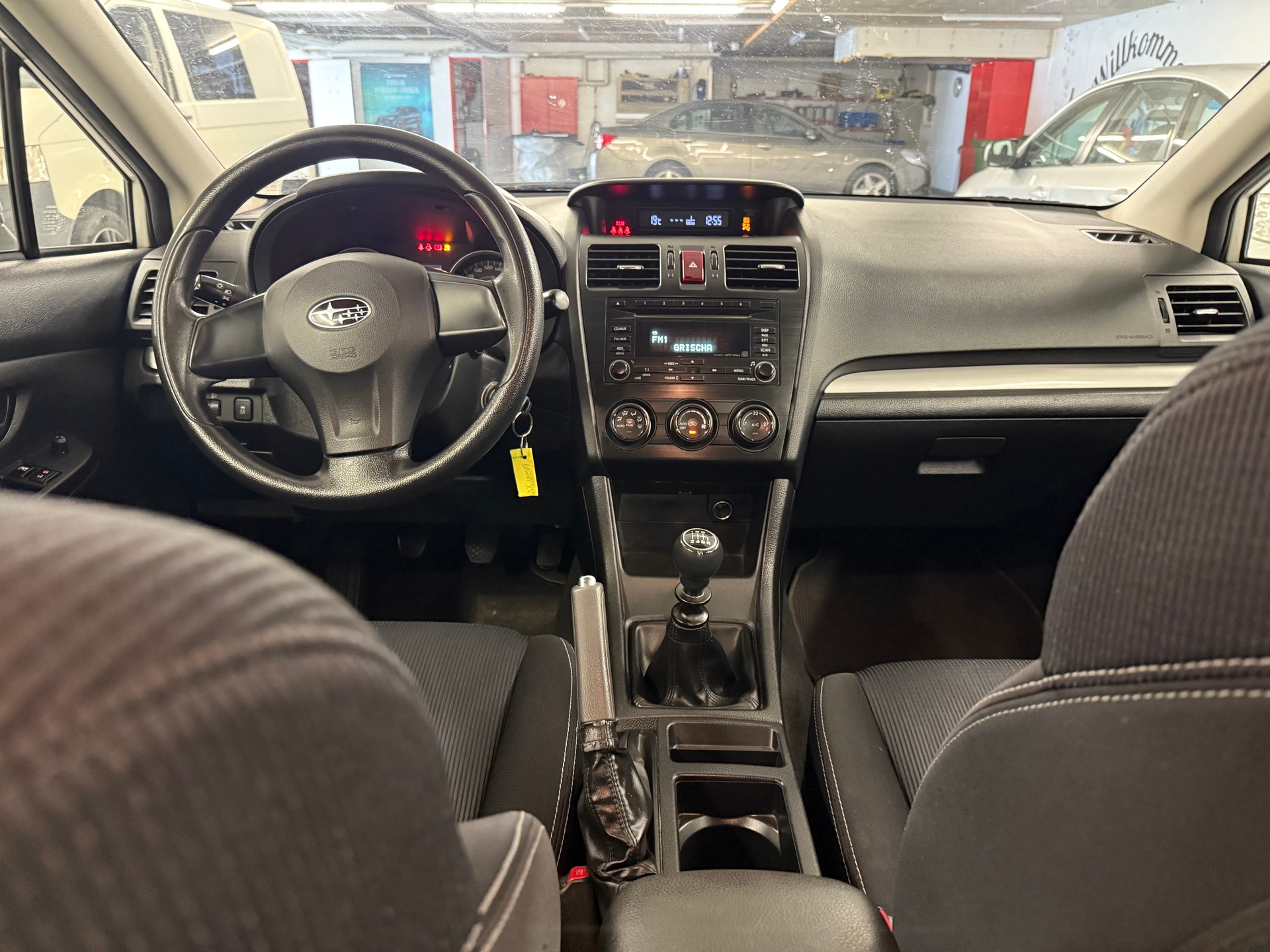 SUBARU XV 2.0D Swiss Three AWD-image-8