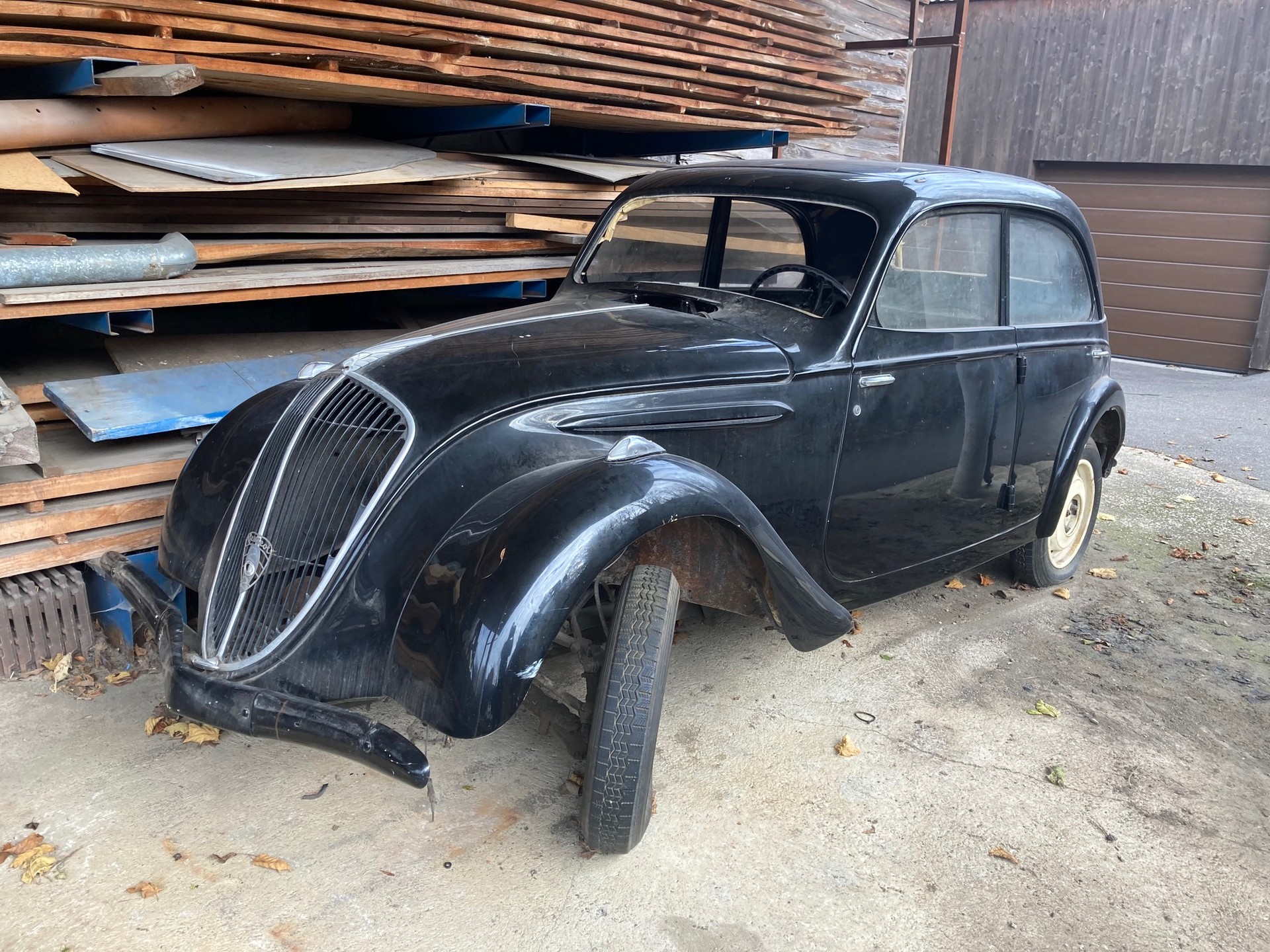 PEUGEOT 202