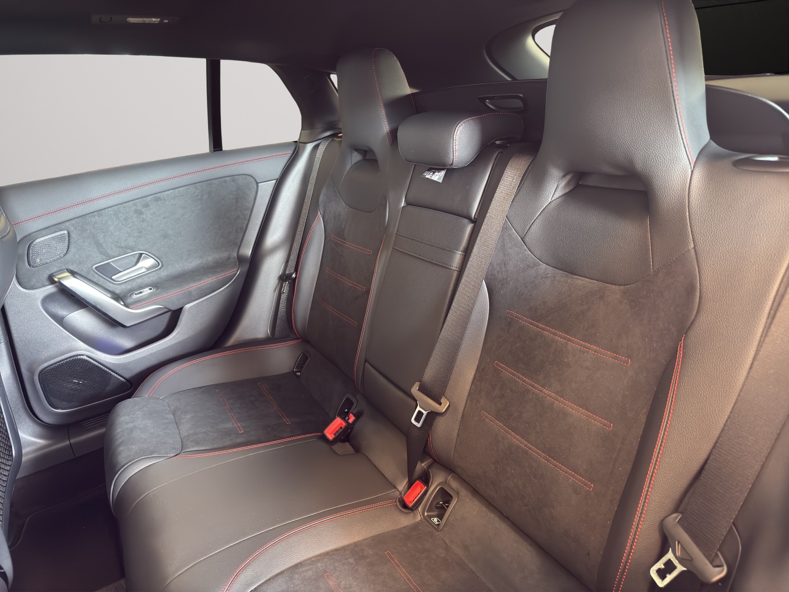 Image MERCEDES-BENZ CLA-250 CLA Shooting Brake 250+ 85 kWh EQ