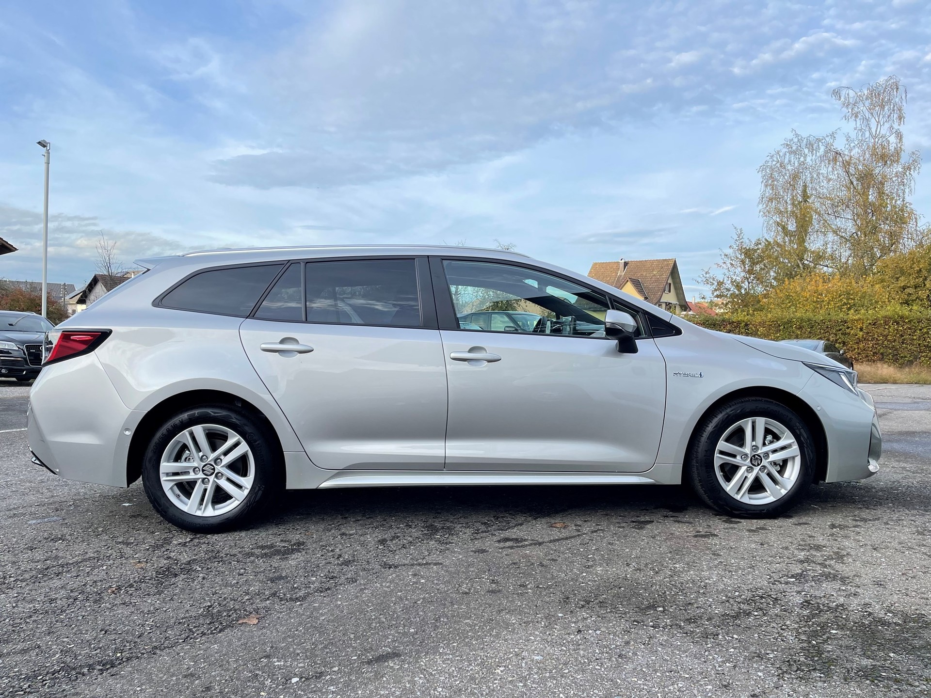 SUZUKI Swace 1.8 Hybrid Compact Top-image-6