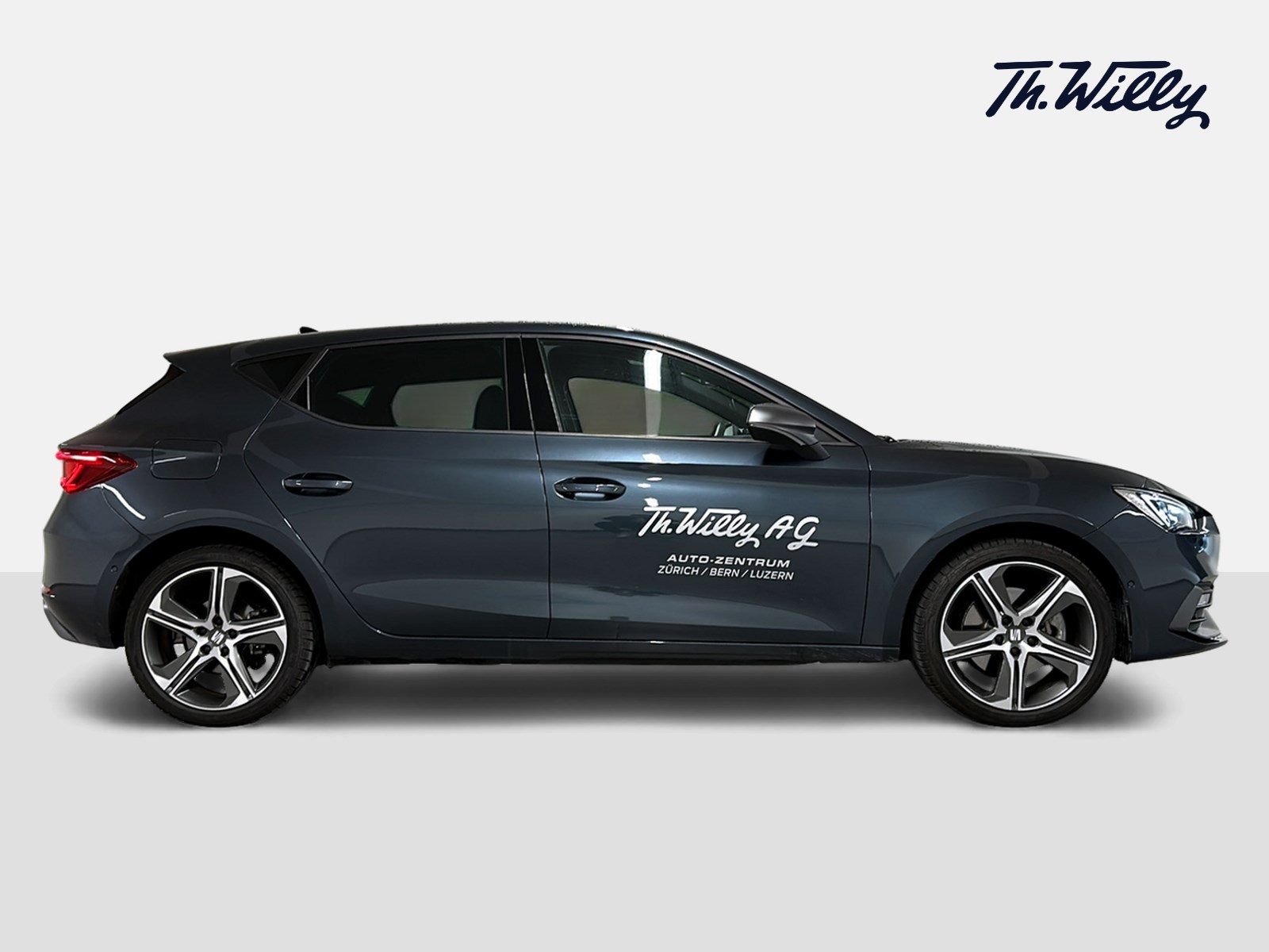 SEAT Leon 1.4 eHybrid Hola FR DSG-image-5