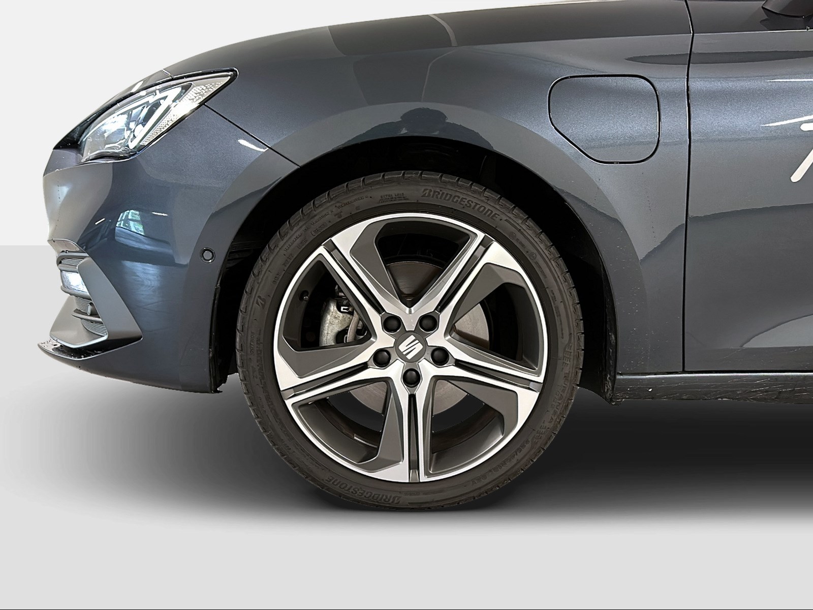 SEAT Leon 1.4 eHybrid Hola FR DSG-image-8