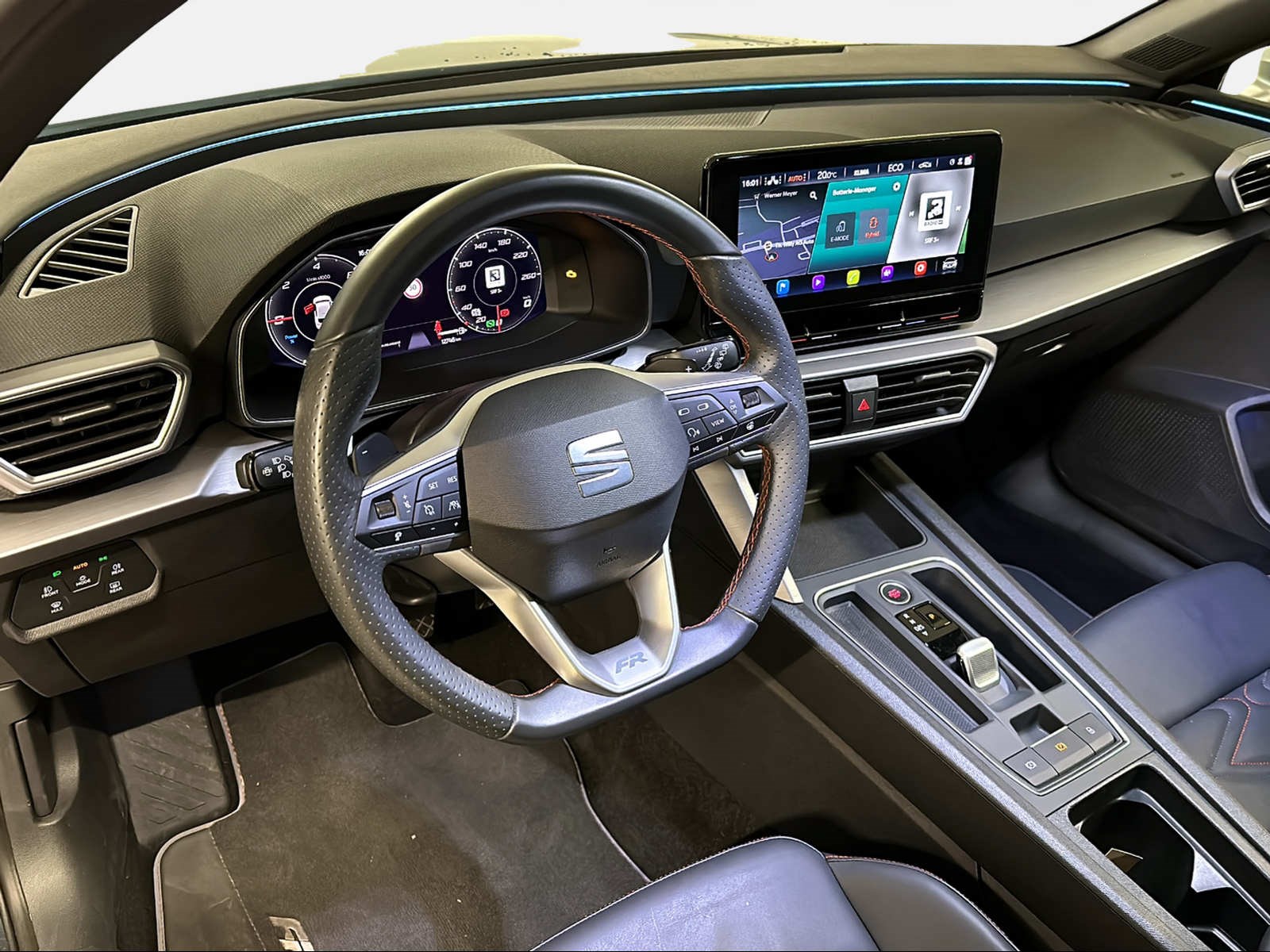 SEAT Leon 1.4 eHybrid Hola FR DSG-image-9