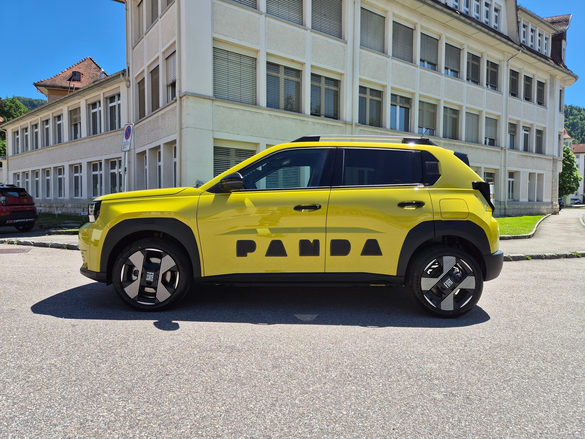 FIAT Grande Panda Elektro La Prima-showroom-element-1