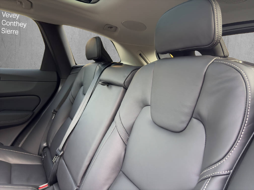 Image VOLVO XC60 XC60 2.0 B5 MH Ultra Dark AWD