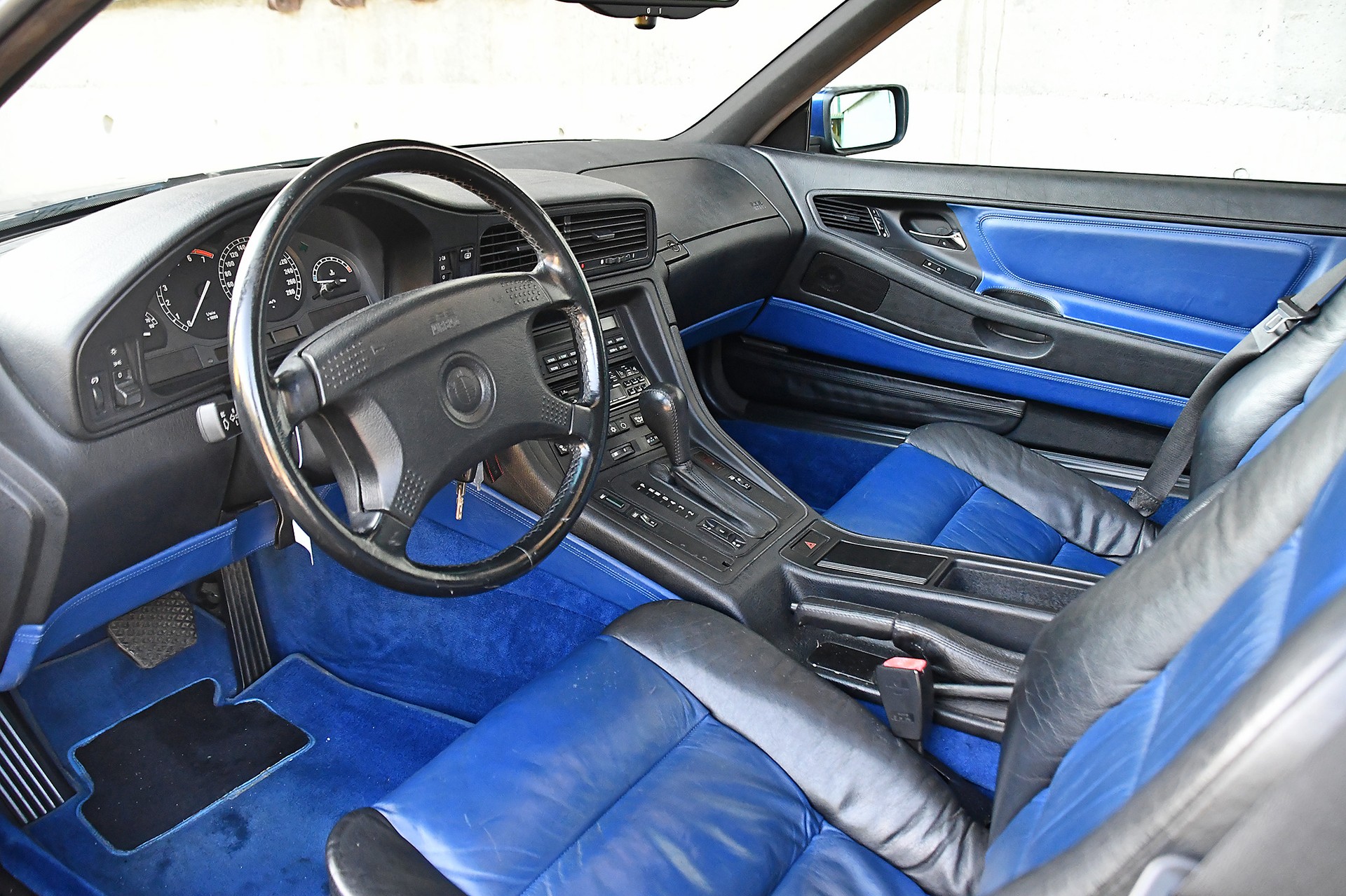 BMW 840Ci A-image-8