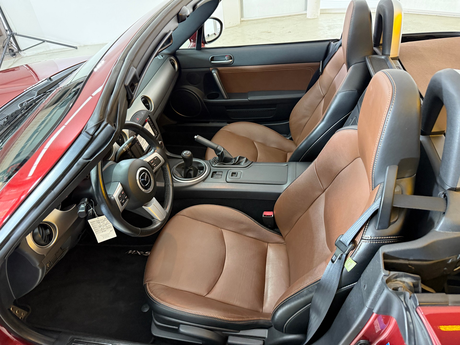 MAZDA MX-5 Roadster-Coupé 1.8i 16V Exclusive-showroom-element-3