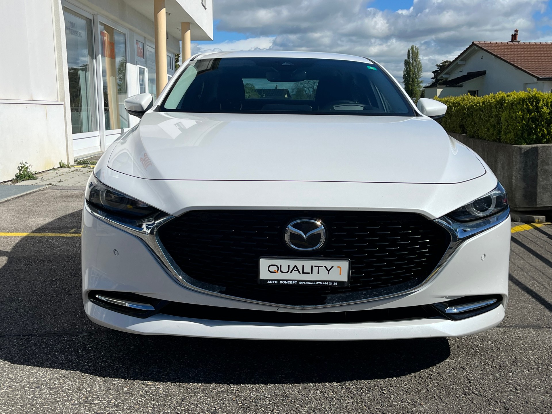 MAZDA 3 Sedan SKYACTIV-X M Hybrid 180 Revolution Automat