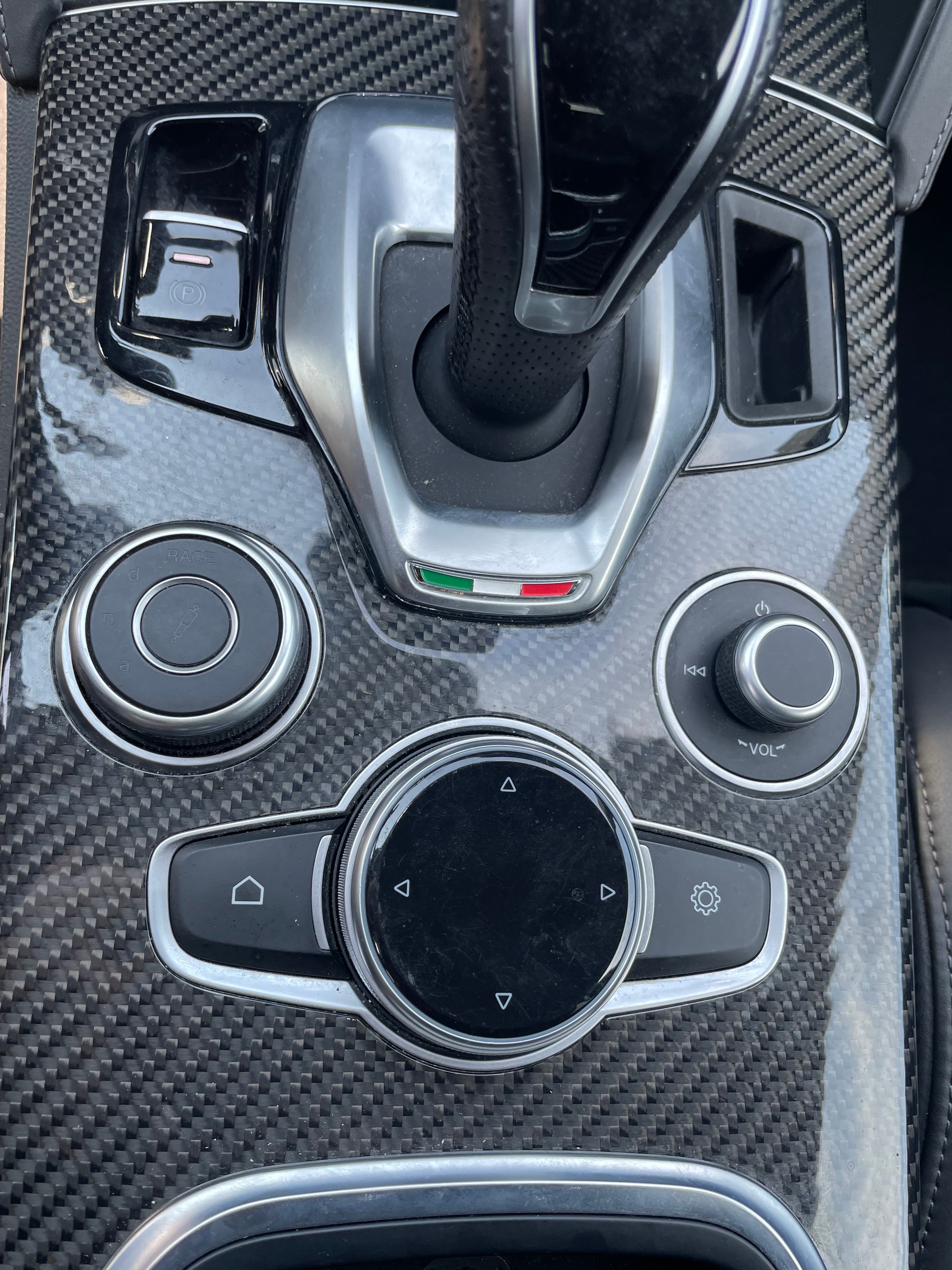 ALFA ROMEO Stelvio 2.9 V6 Quadrifoglio Q4 Automatic-image-13