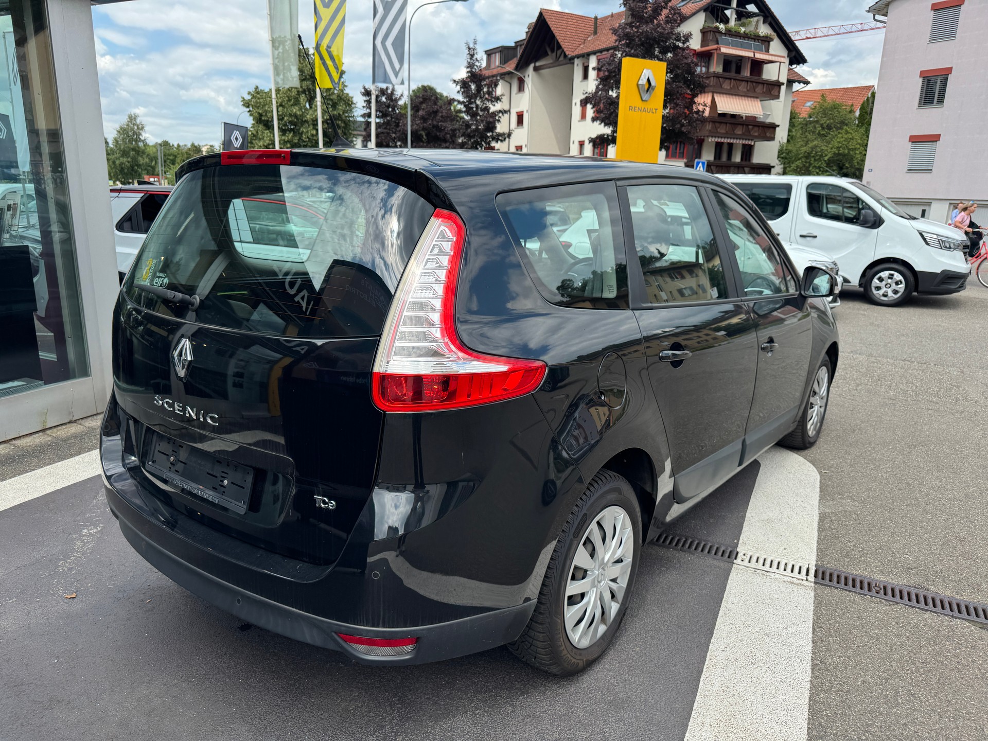 RENAULT Grand Scénic 1.4 16V Turbo Expression-showroom-element-1