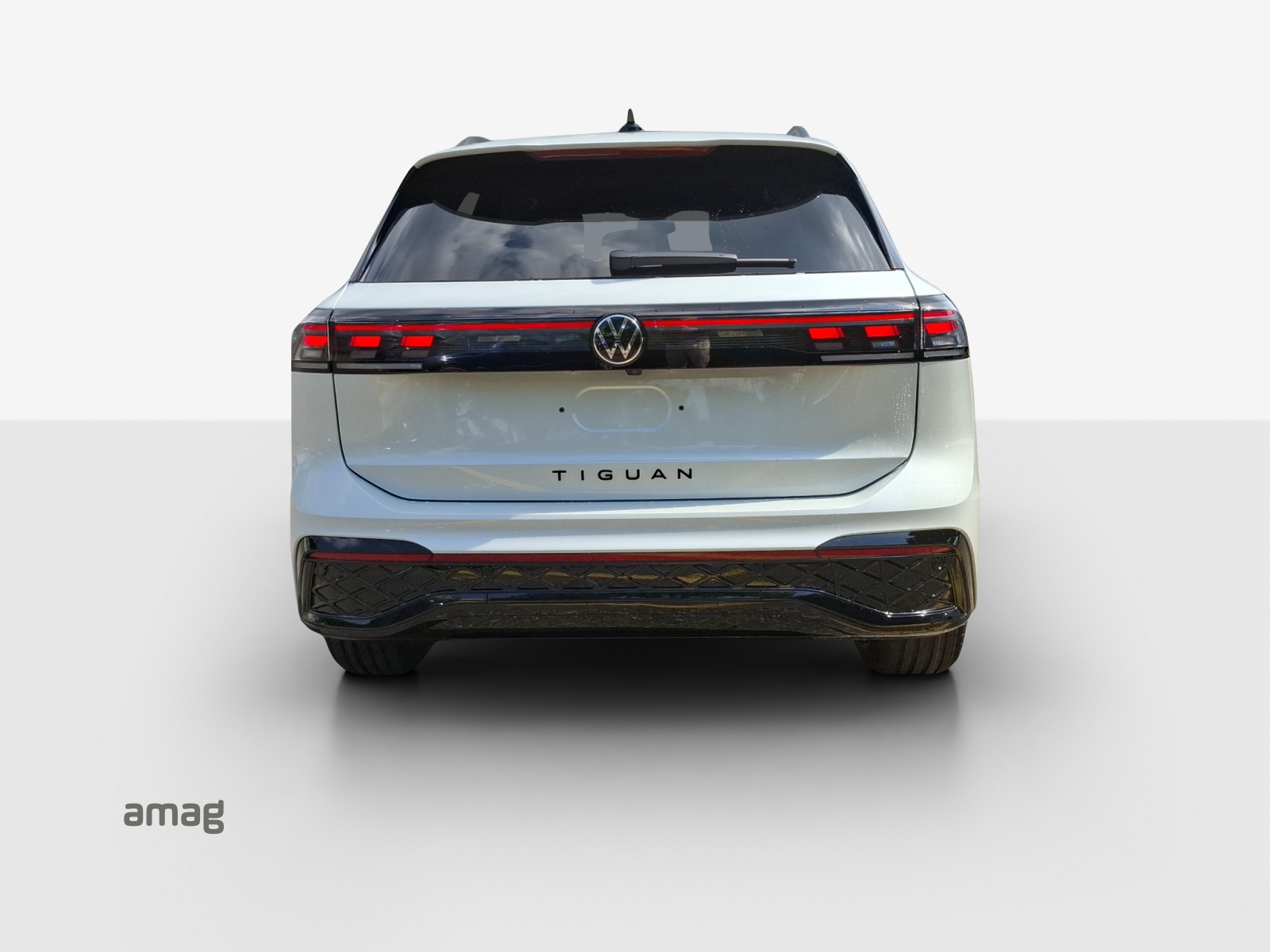 VW Tiguan 2.0 TSI DSG R-Line 4Motion-showroom-element-3