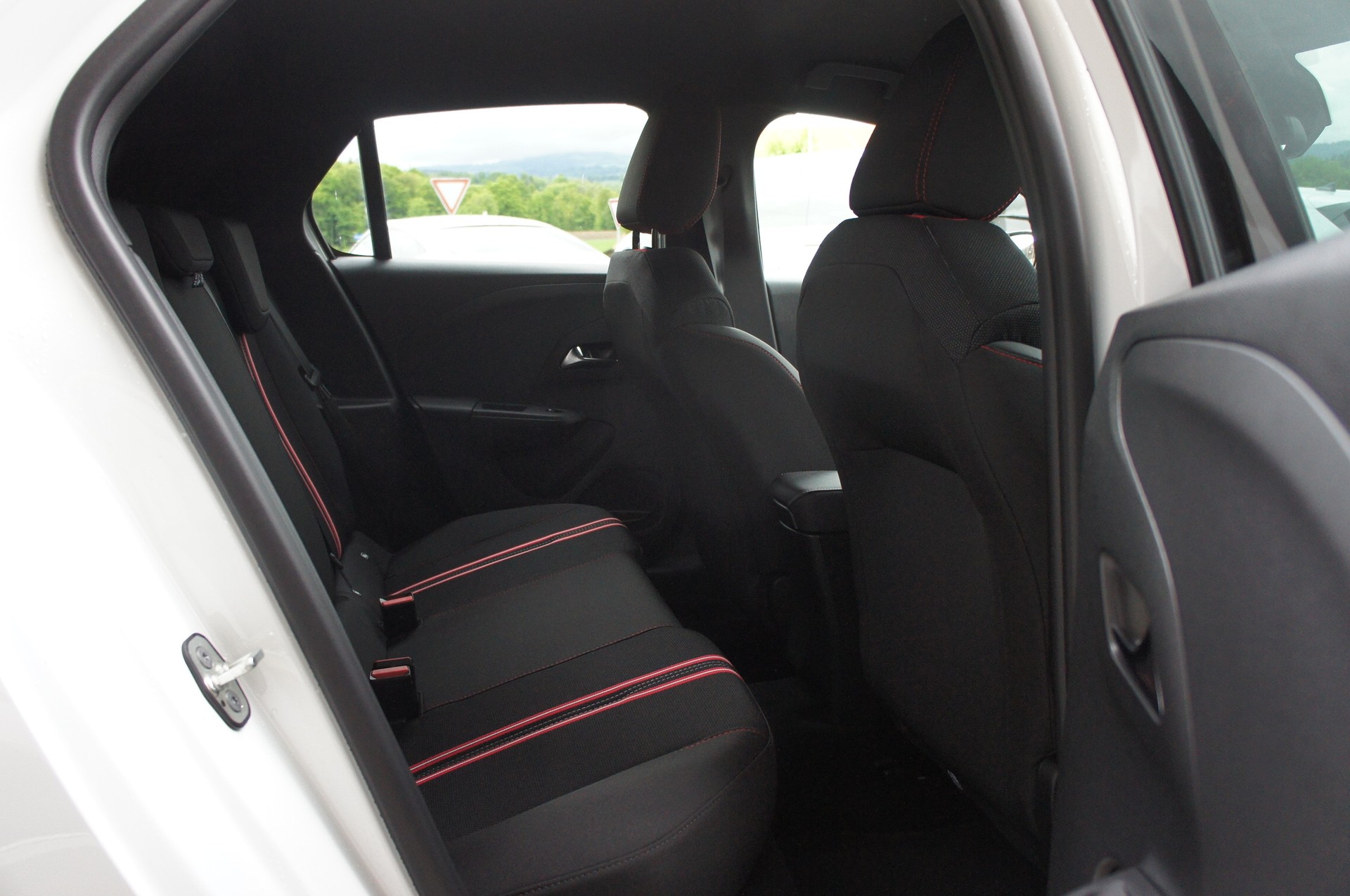 OPEL Corsa 1.2 TP GS-Line-image-9