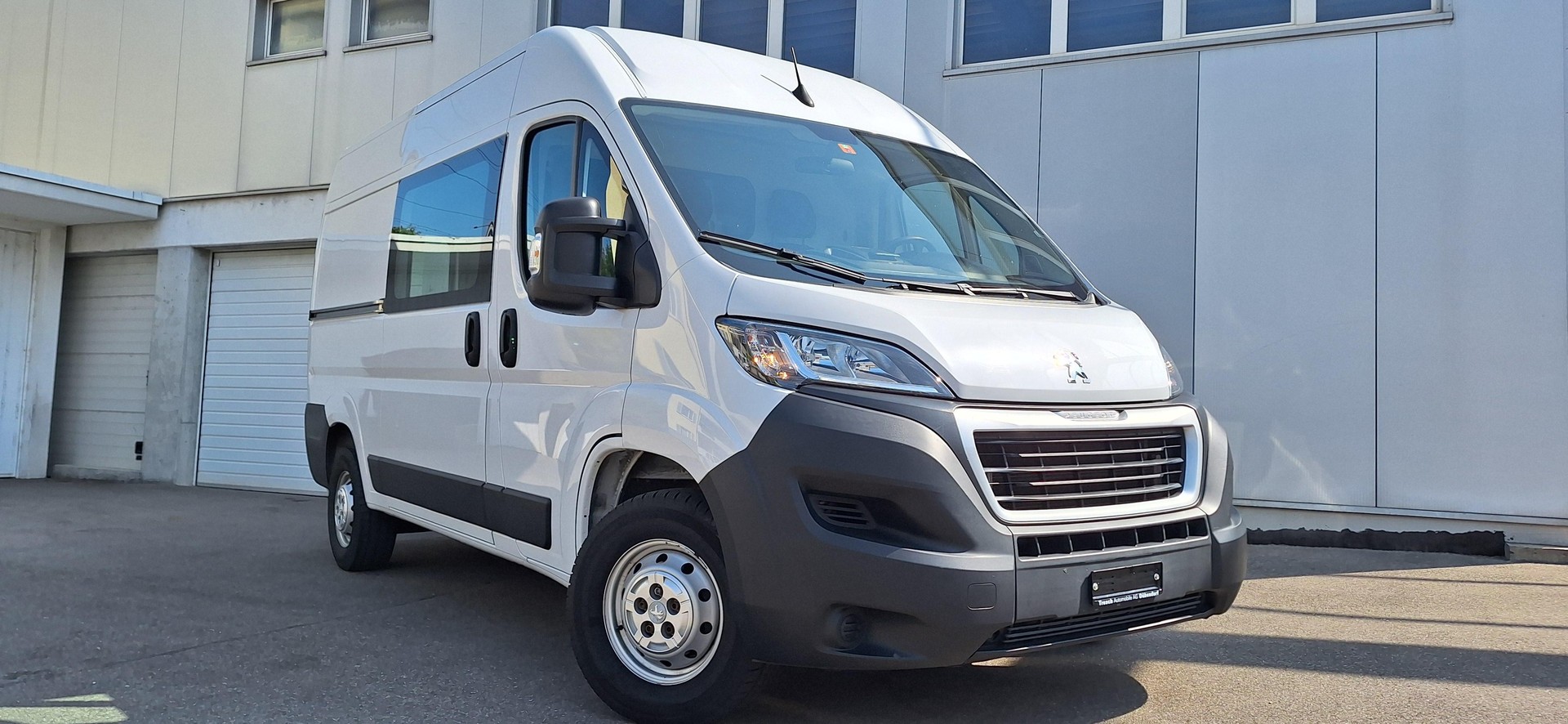 PEUGEOT Boxer Kaw. 335 L2H2 2.2 BlueHDi 140 Premium S/S