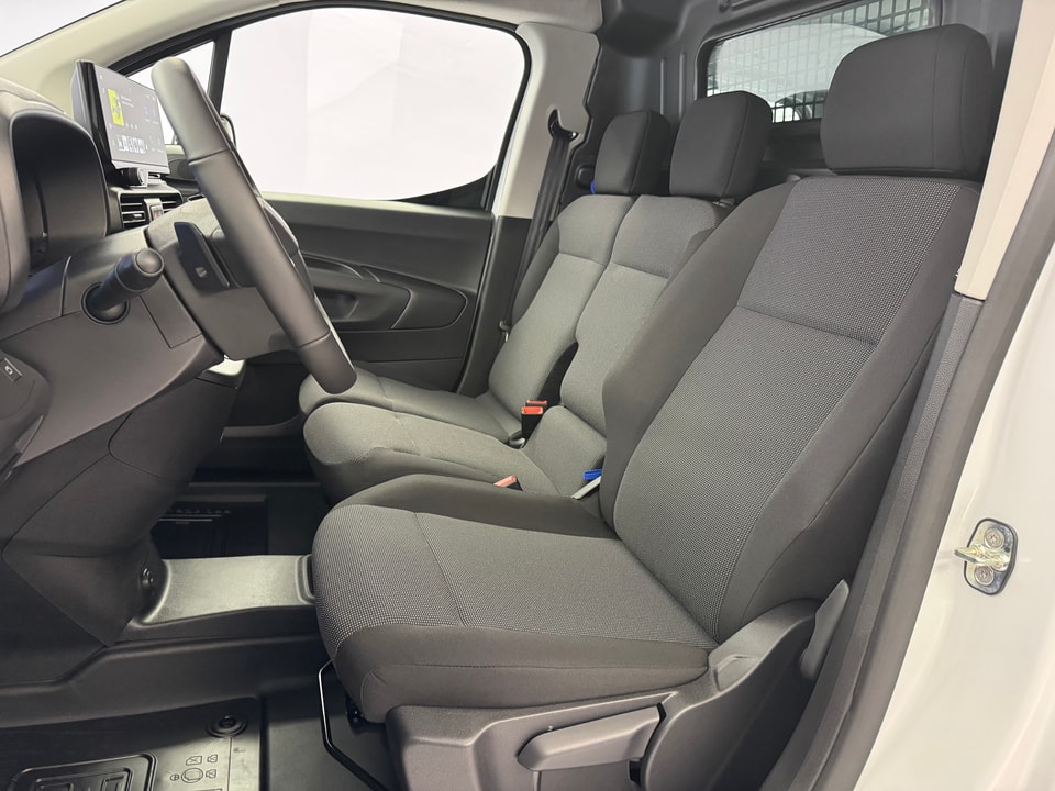 Proace City Van L1 1.5 D 130 Active