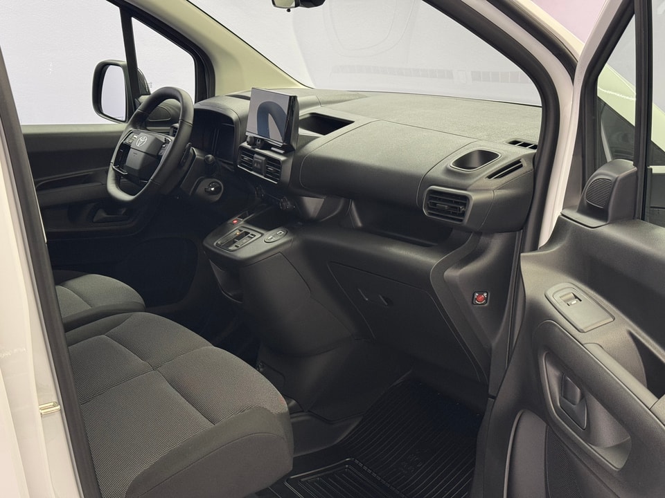 Proace City Van L1 1.5 D 130 Active