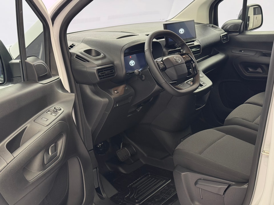 Proace City Van L1 1.5 D 130 Active