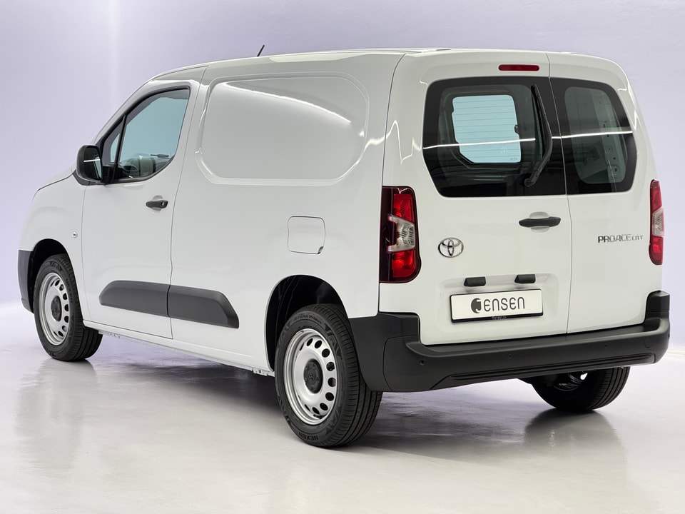 Proace City Van L1 1.5 D 130 Active