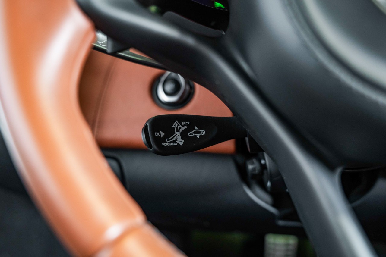 McLAREN 570S Coupé 3.8 V8 SSG-image-21