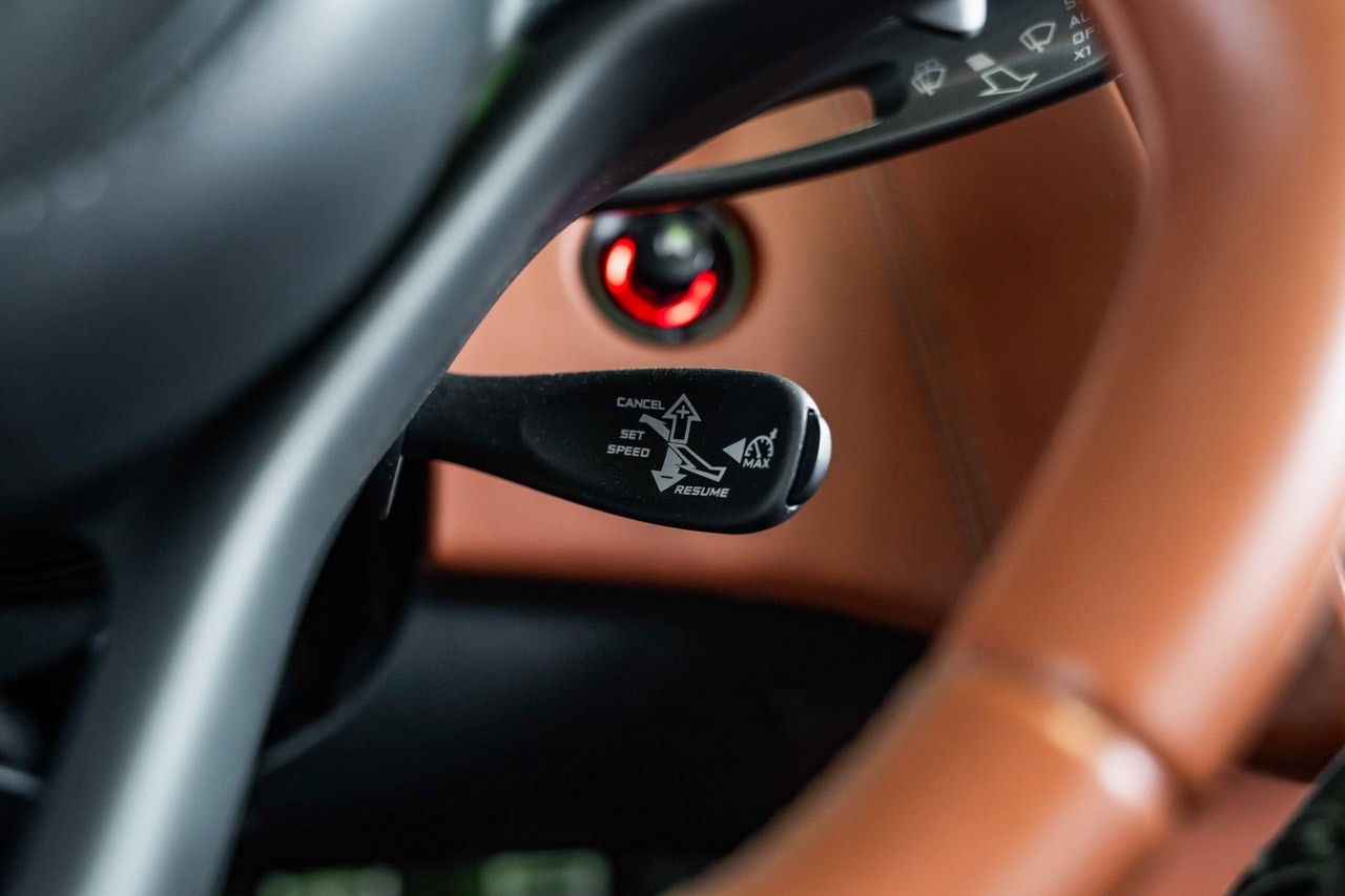 McLAREN 570S Coupé 3.8 V8 SSG-image-22