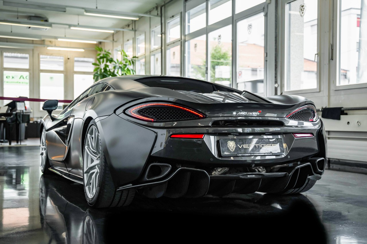 McLAREN 570S Coupé 3.8 V8 SSG-image-4