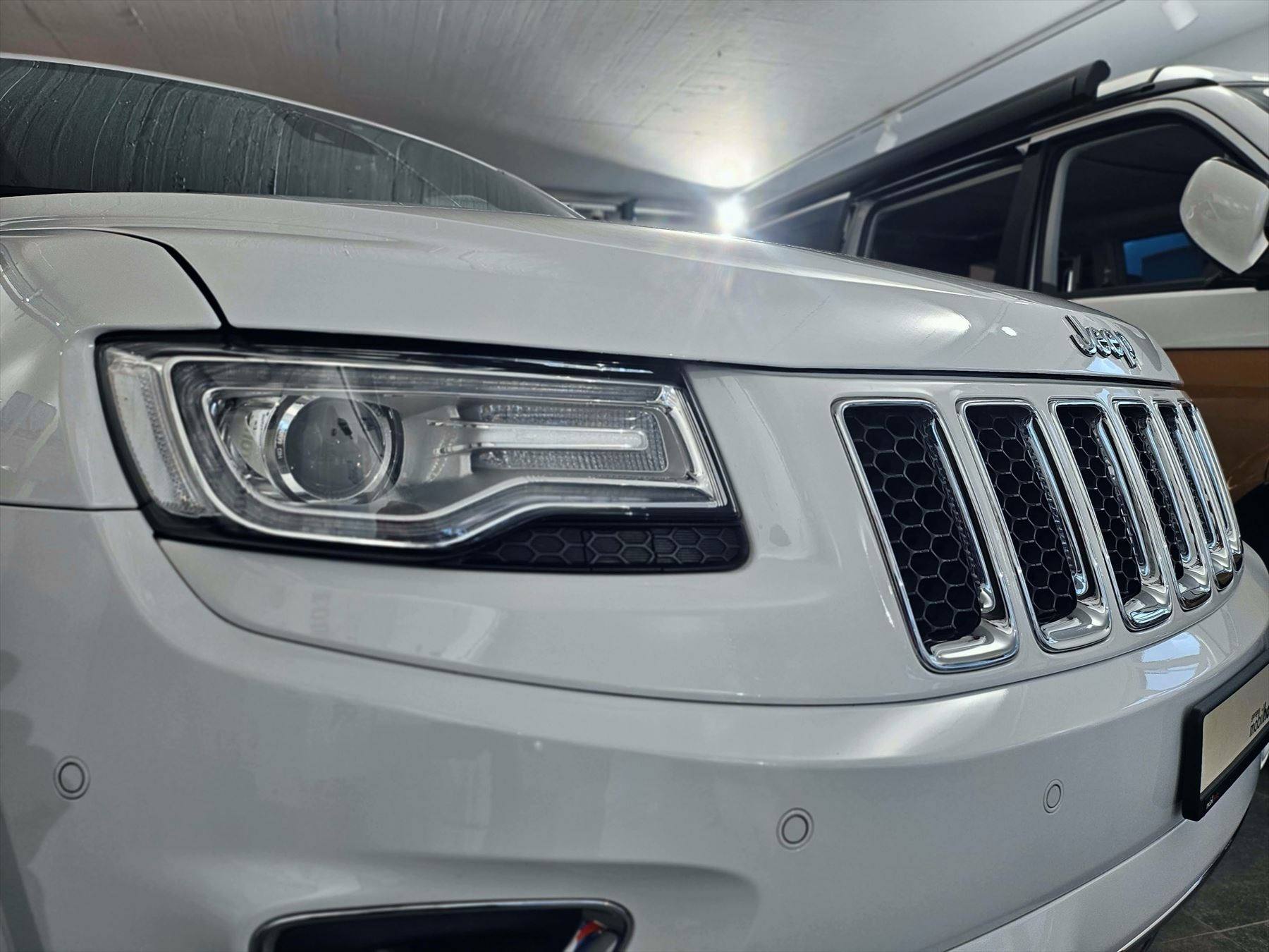 JEEP Grand Cherokee 3.0CRD Overl.-image-2