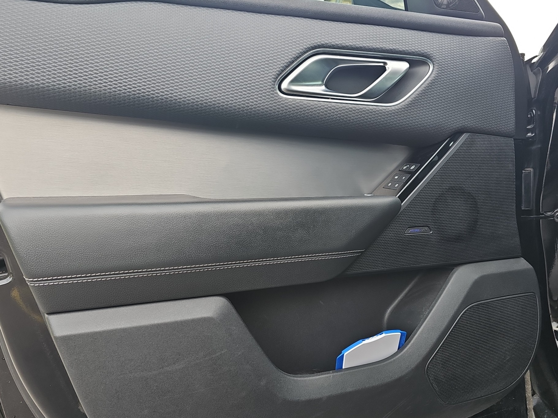 LAND ROVER Range Rover Velar R-Dynamic P 300 S Automatic-image-22