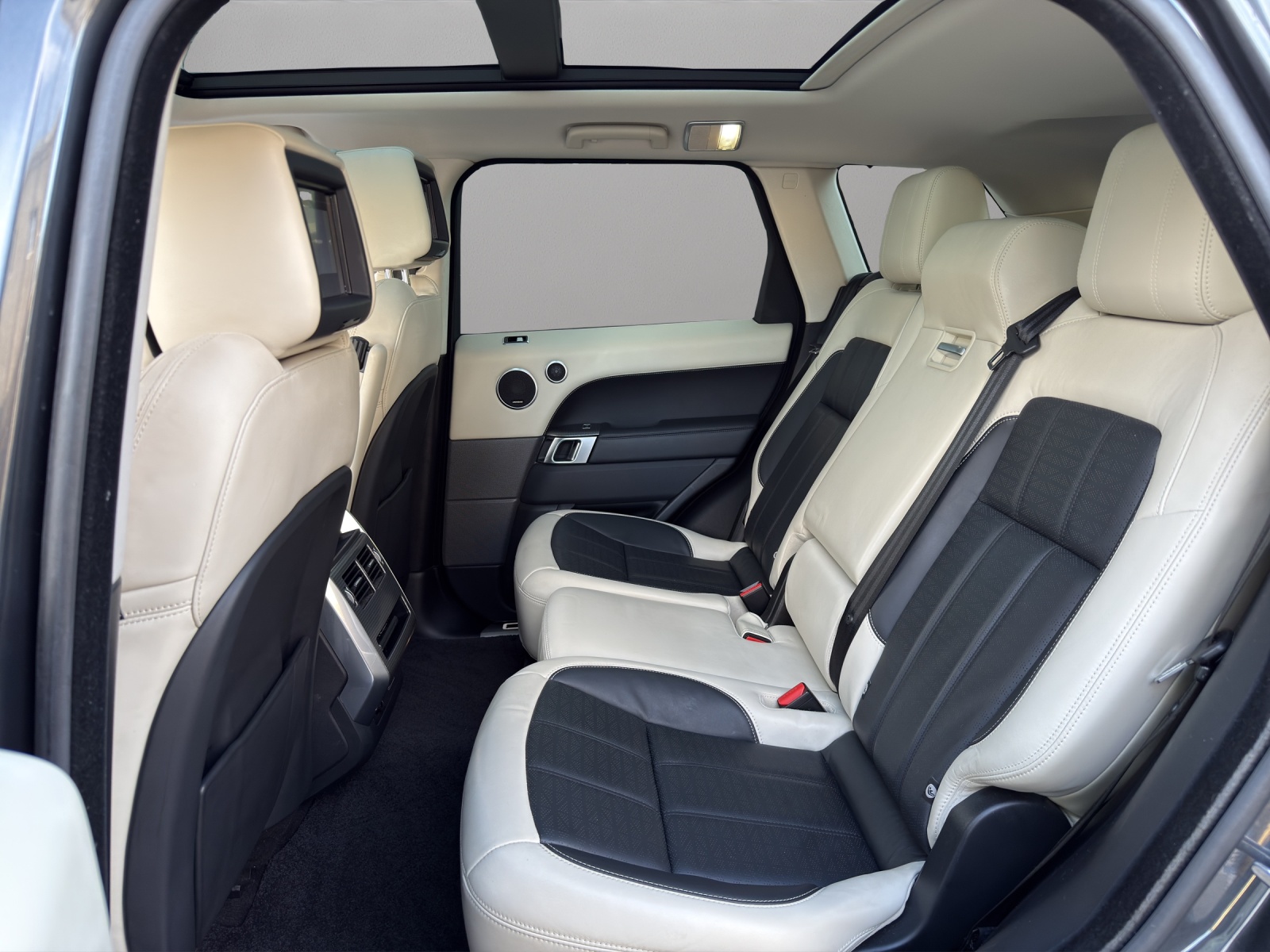 LAND ROVER Range Rover Sport P400e 2.0 I4 PHEV HSE Automatic-image-12