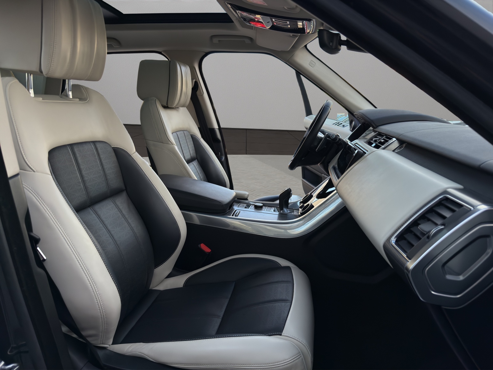 LAND ROVER Range Rover Sport P400e 2.0 I4 PHEV HSE Automatic-image-16
