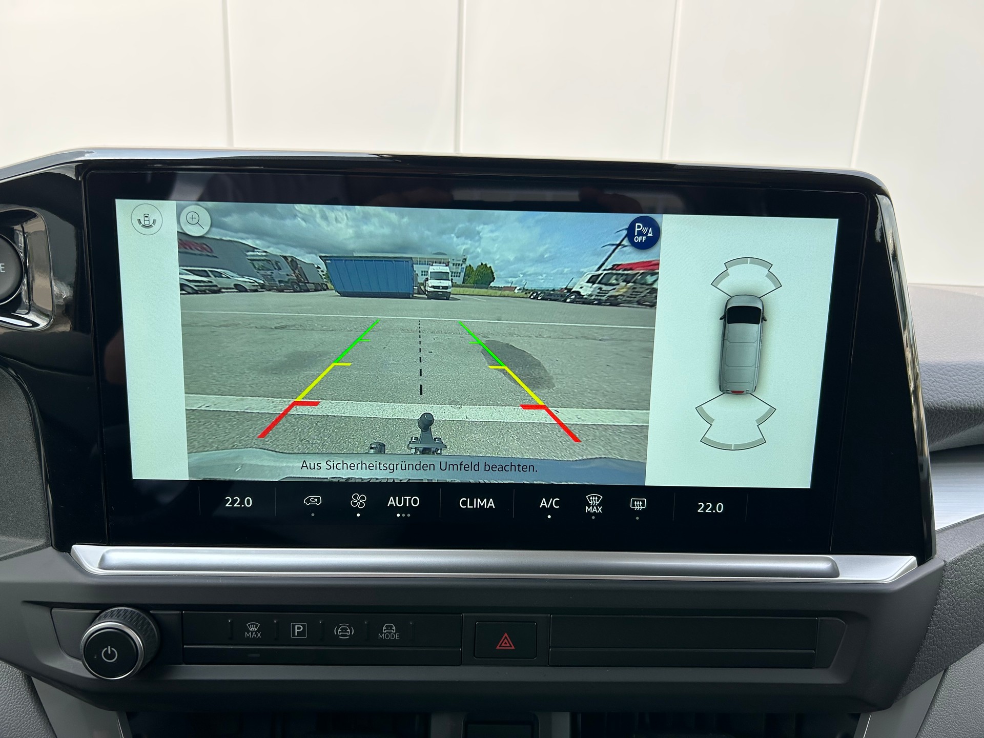 VW Caravelle 2.0 TDI Automat-image-11