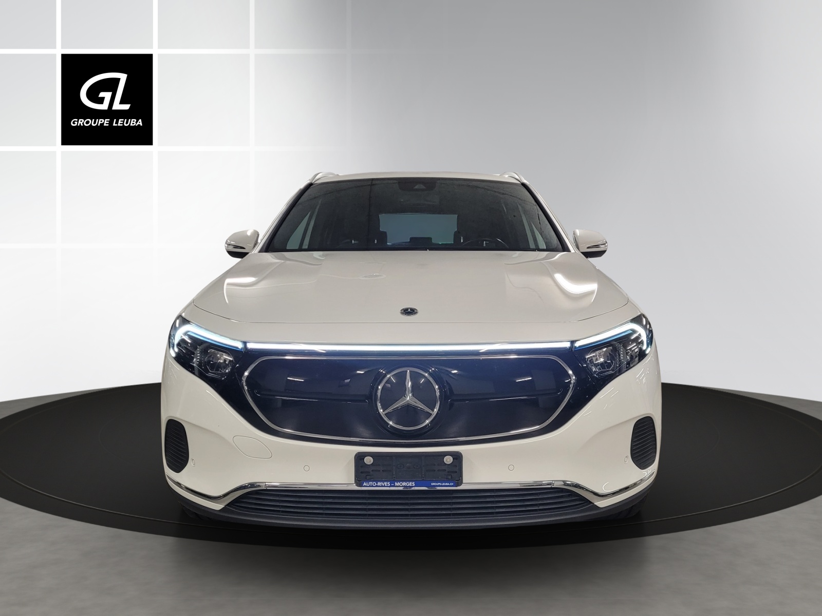 MERCEDES-BENZ EQA 250-showroom-element-1