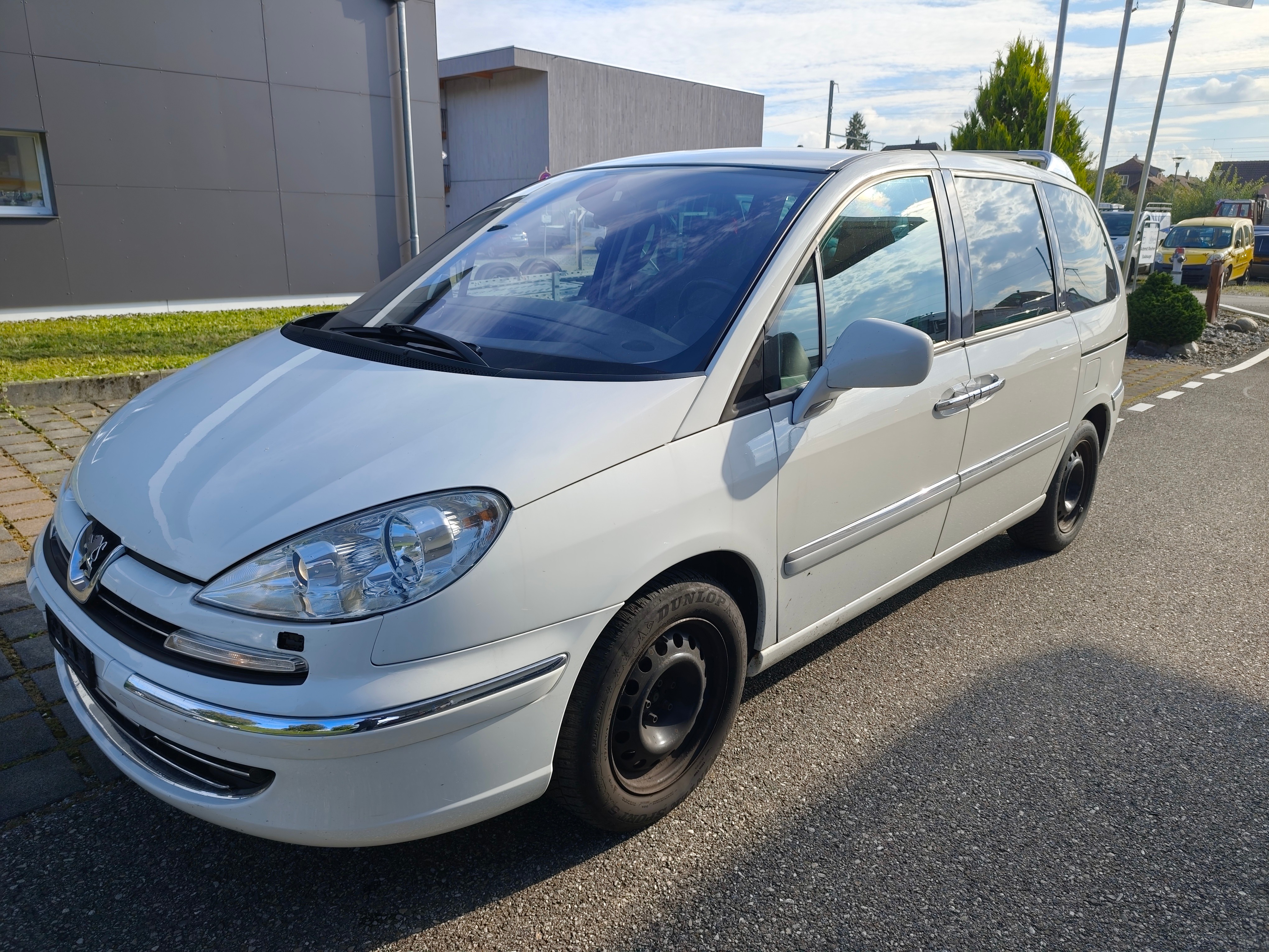 PEUGEOT 807 2.2 (Kompaktvan / Minivan) Peugeot PEUGEOT 807 2.2 (Kompaktvan / Minivan)