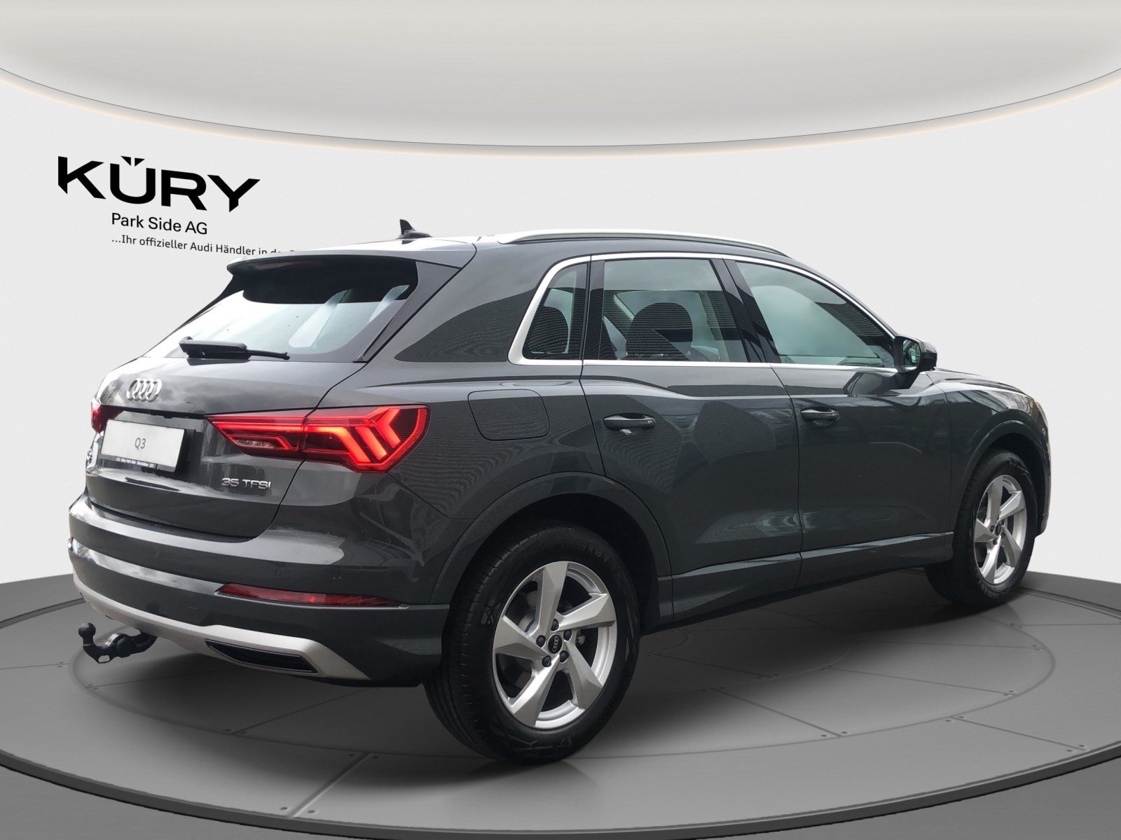 AUDI Q3 35 TFSI advanced Attraction S-tronic-showroom-element-3