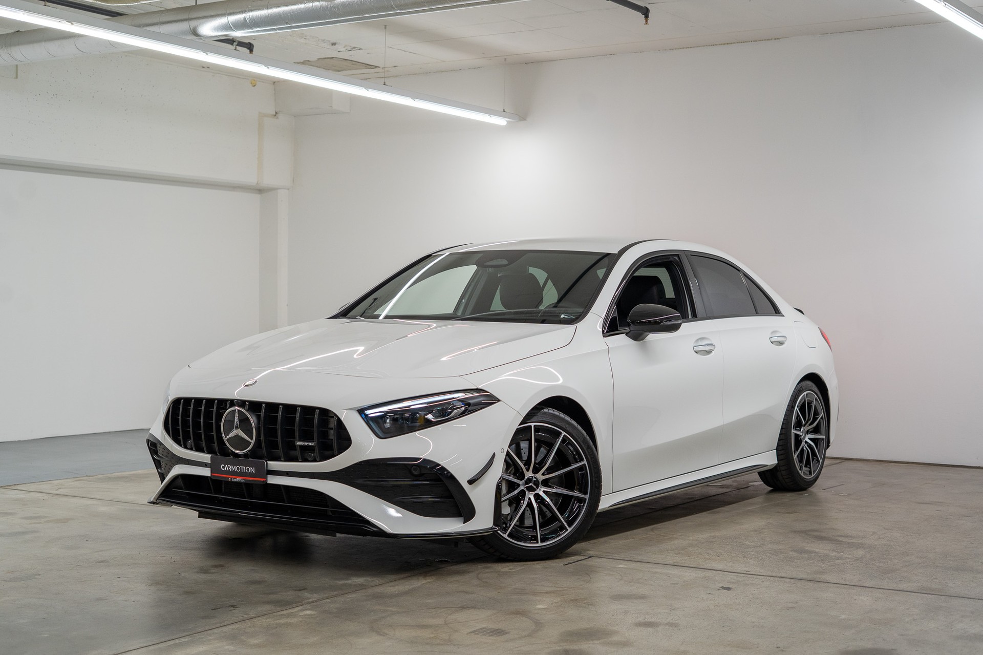 MERCEDES-BENZ A 35 AMG 4matic Limousine *Aerodynamik-Paket | Facelift*