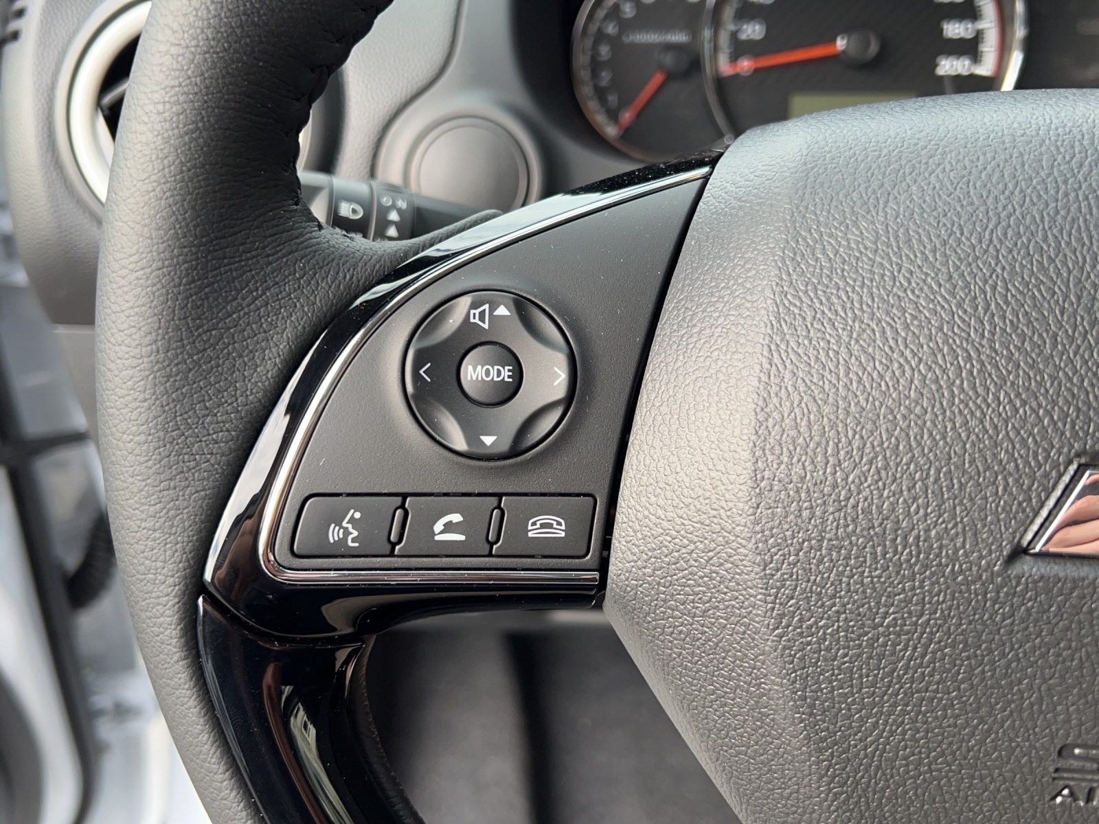 MITSUBISHI Space Star 1.2 MIVEC Inform-image-9