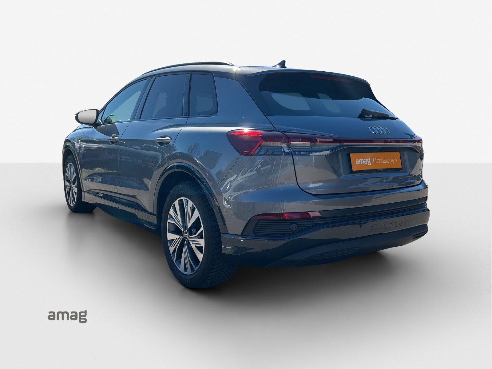 AUDI Q4 e-tron 45 Attraction quattro-showroom-element-2
