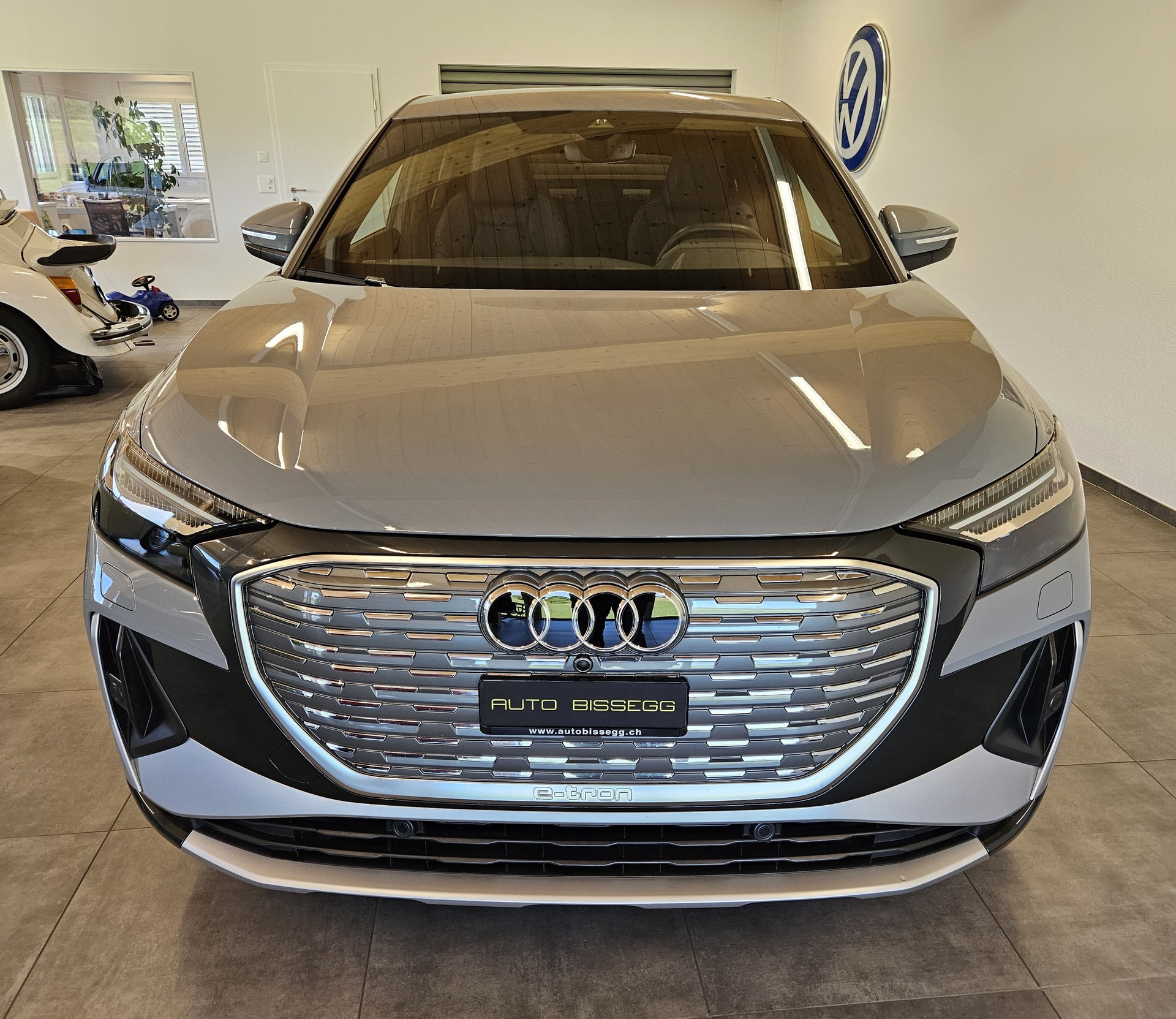 AUDI Q4 Sportback e-tron 50 quattro S-Line mit Anhängerkupplung-image-1