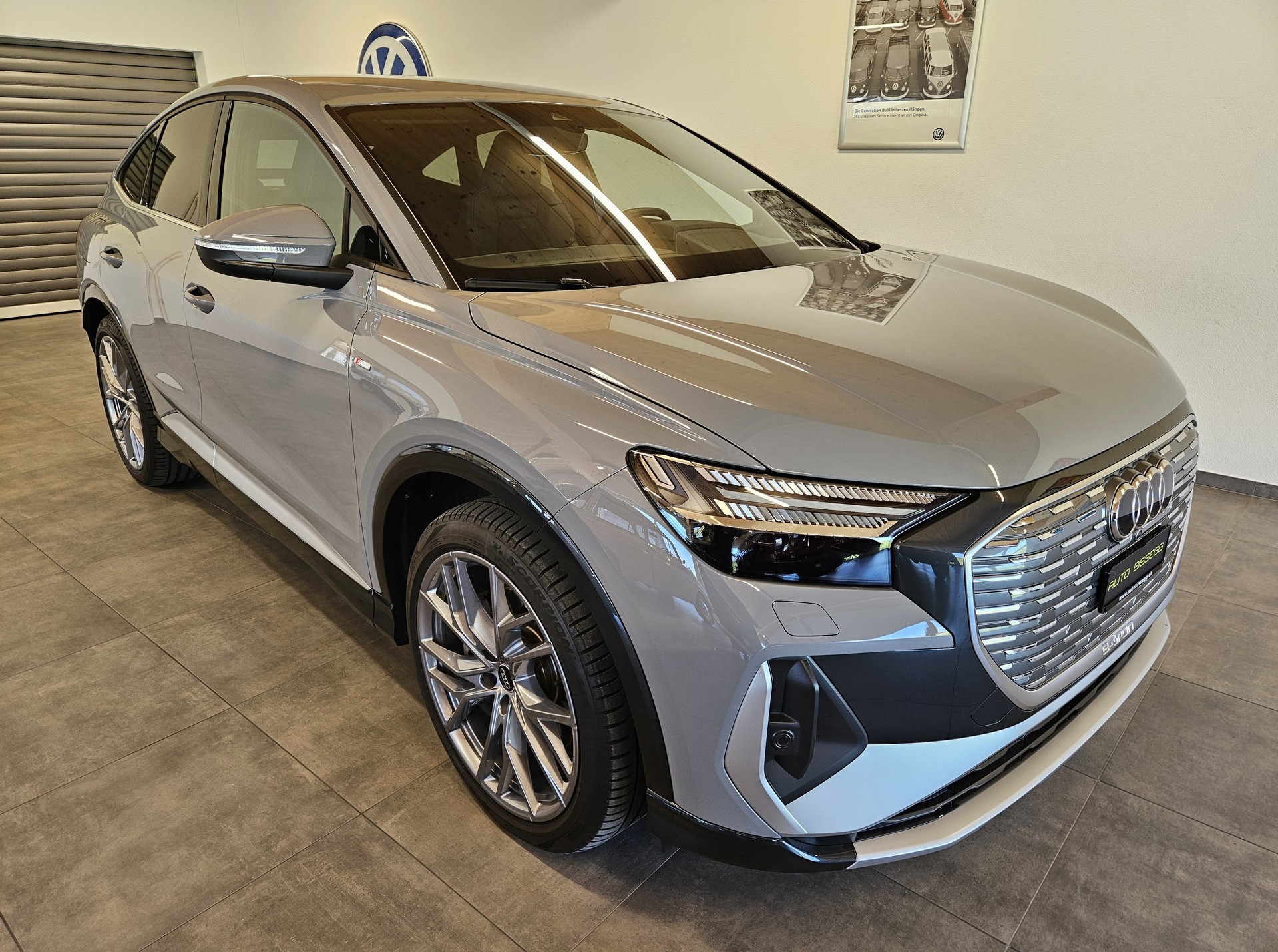 AUDI Q4 Sportback e-tron 50 quattro S-Line mit Anhängerkupplung-image-0