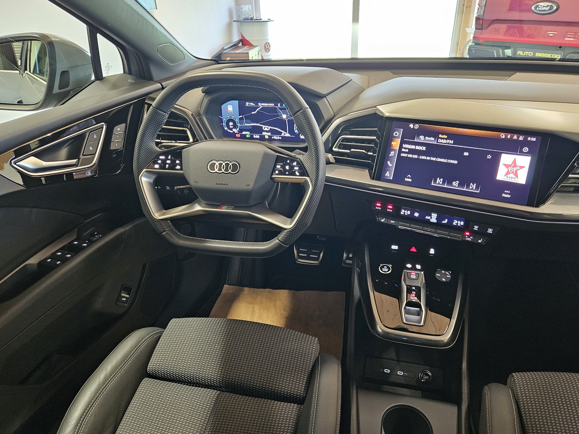 AUDI Q4 Sportback e-tron 50 quattro S-Line mit Anhängerkupplung-image-15