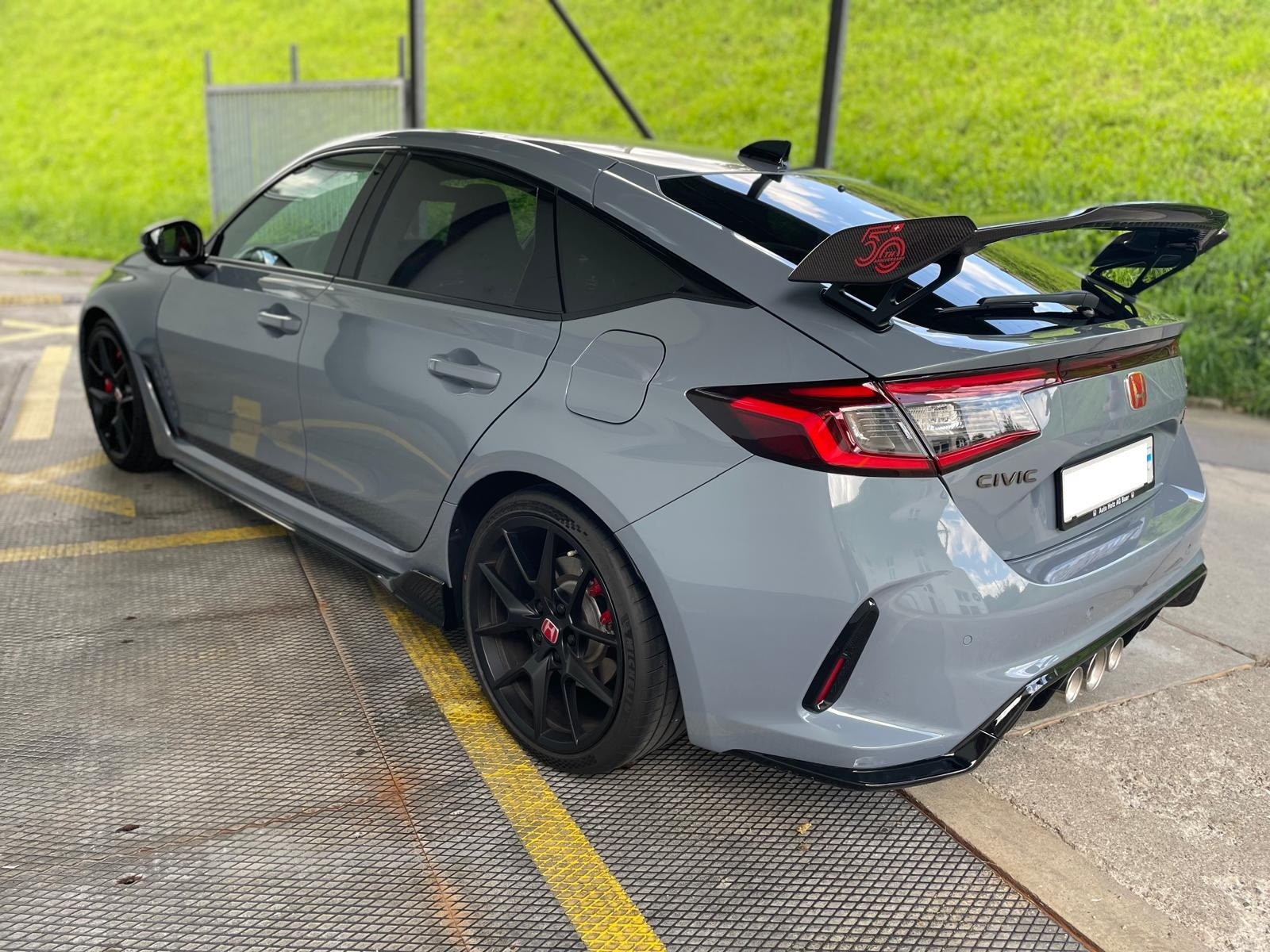 HONDA Civic 2.0 i-VTEC Type R 50th Anniversary-showroom-element-3