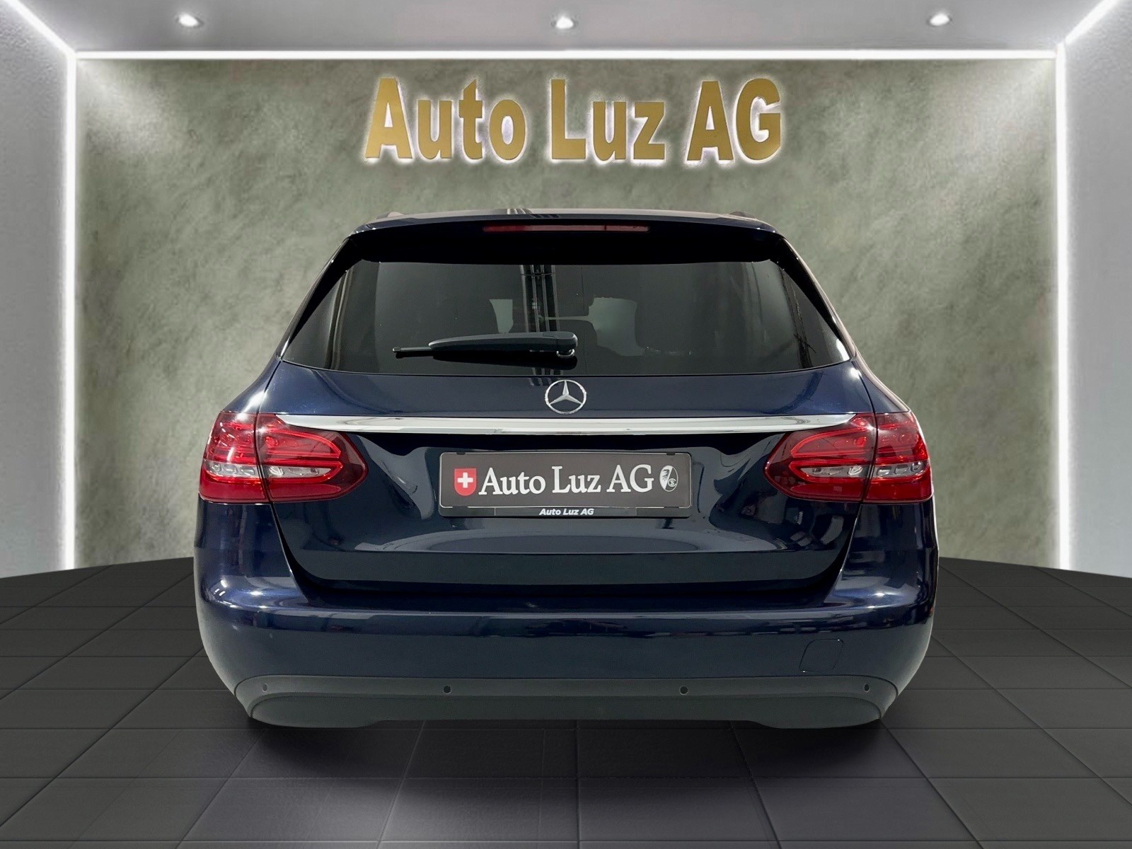 MERCEDES-BENZ C 220 d Swiss Star 4M 9G-Tronic-image-2