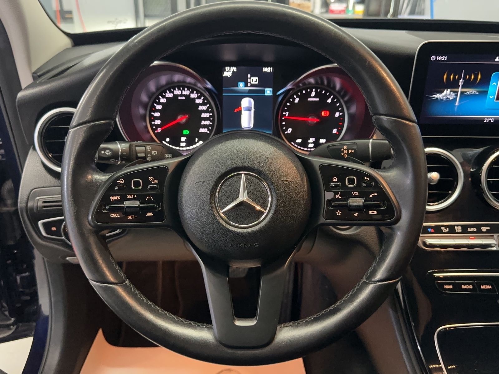 MERCEDES-BENZ C 220 d Swiss Star 4M 9G-Tronic-image-10